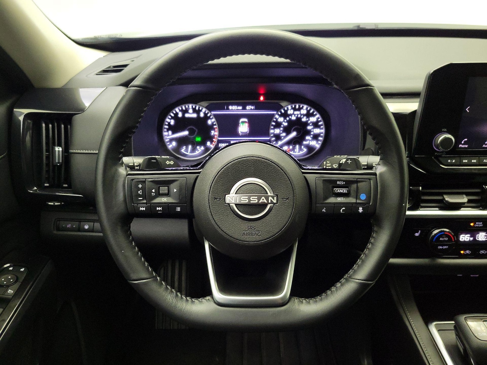 2022 Nissan Pathfinder SV - Photo 9