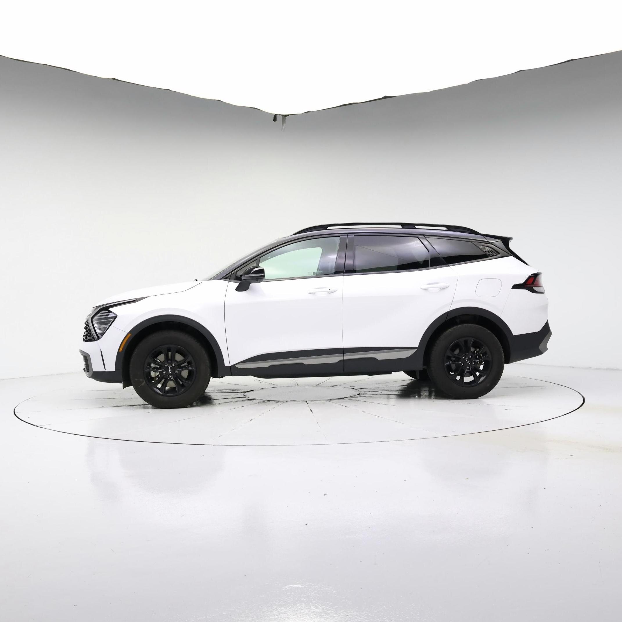 Thumbnail: 2023 Kia Sportage - 3