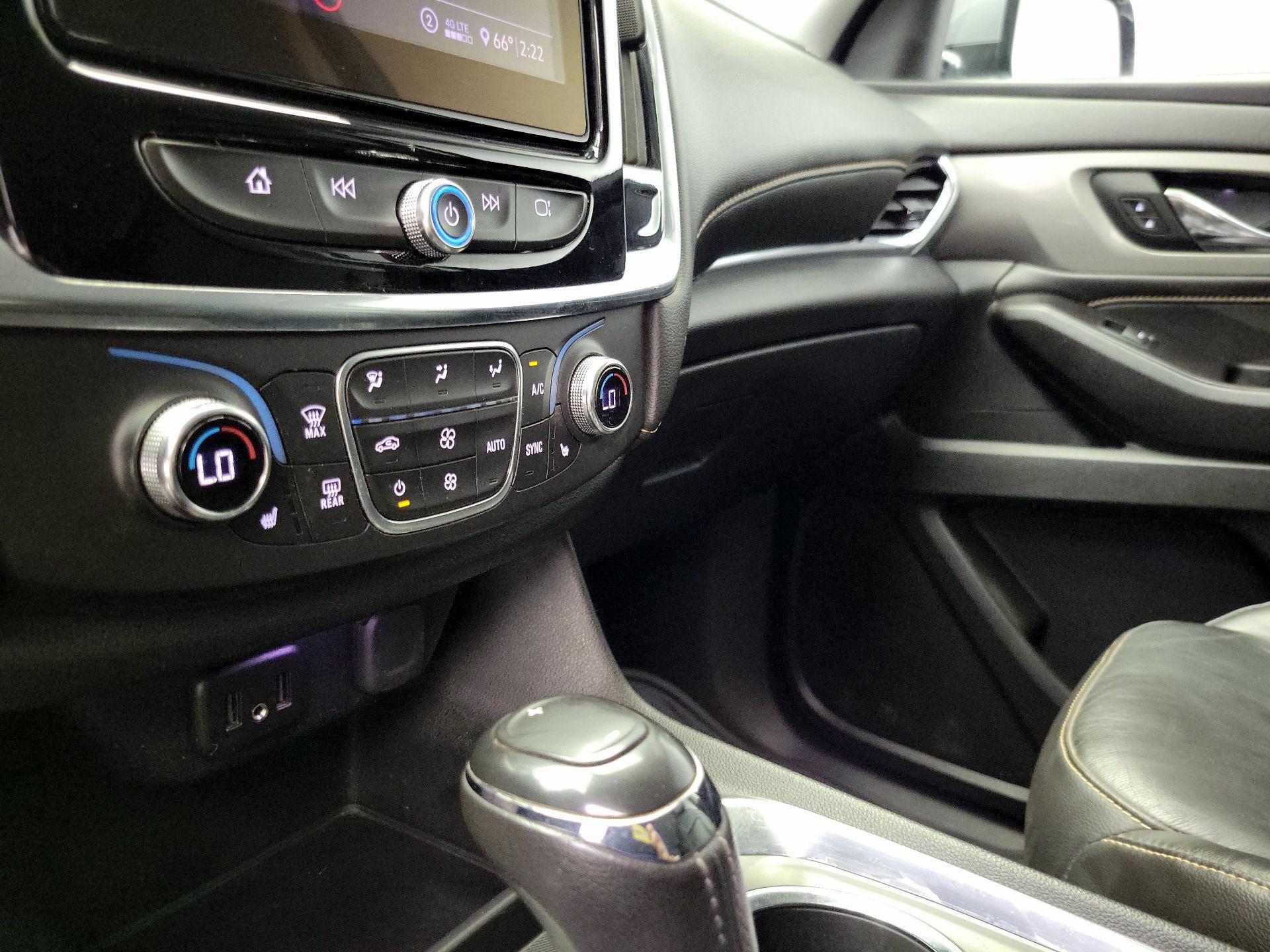 Thumbnail: 2020 Chevrolet Traverse - 16