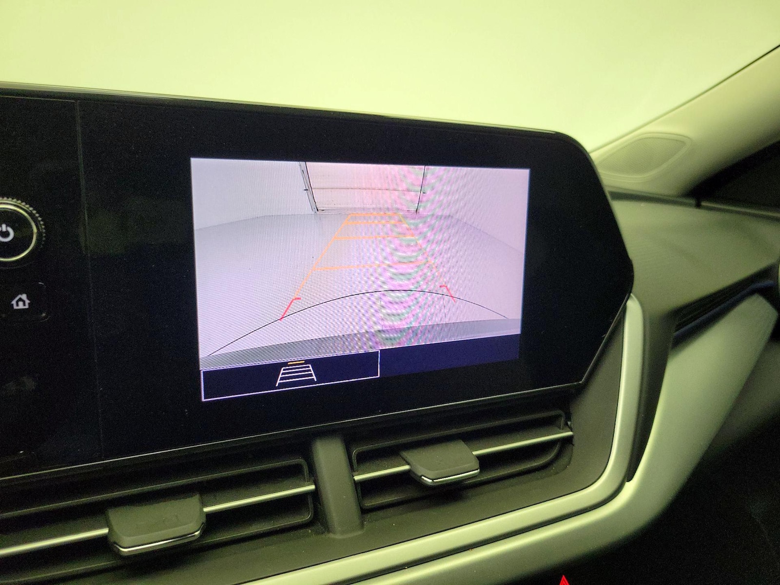 2024 Chevrolet Trax LS - Photo 15