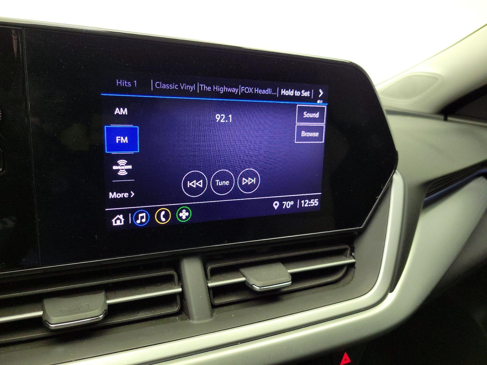 2024 Chevrolet Trax LS - Photo 16