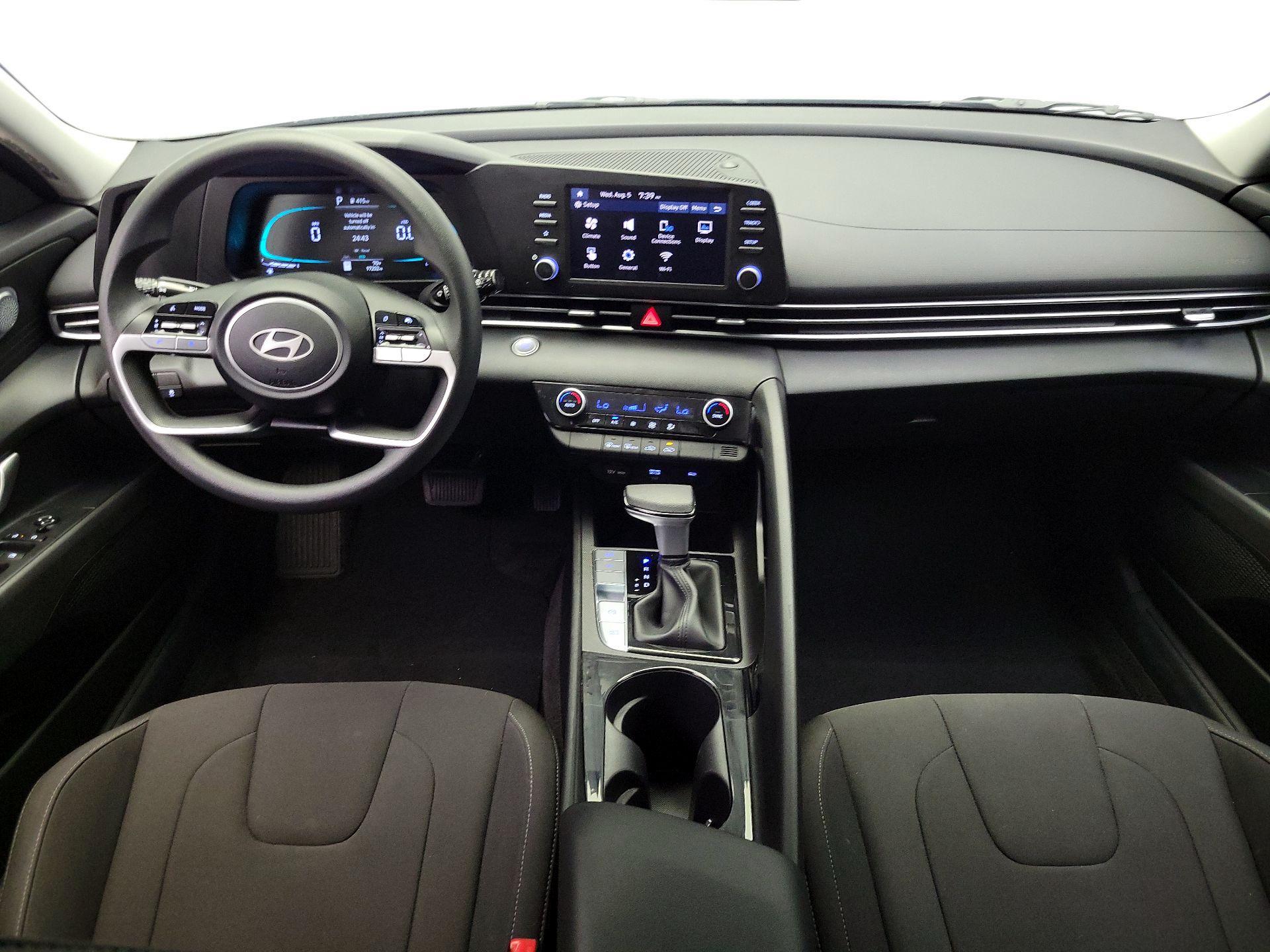 Thumbnail: 2025 Hyundai Elantra - 9