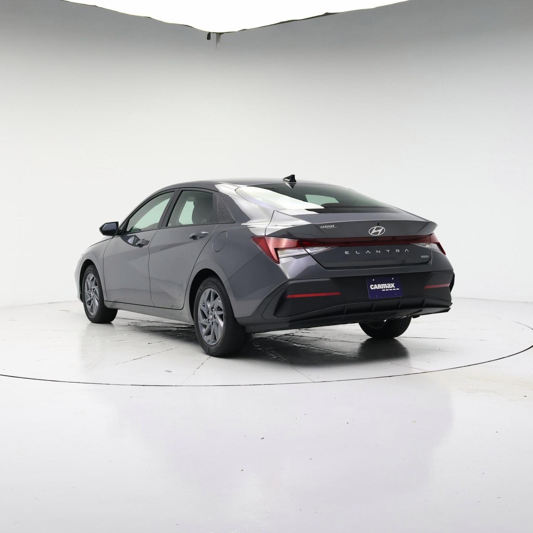 Thumbnail: 2025 Hyundai Elantra - 2