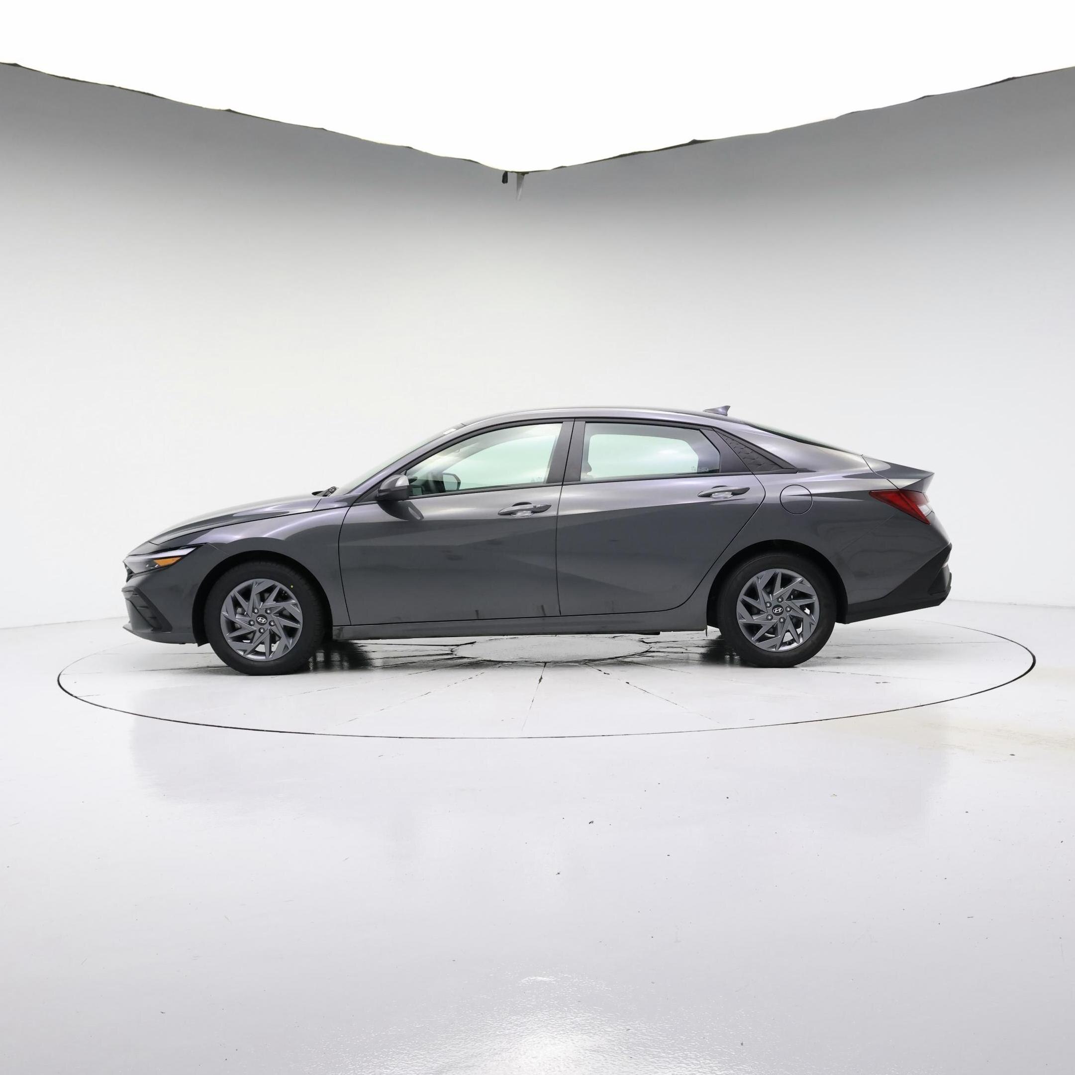 Thumbnail: 2025 Hyundai Elantra - 3