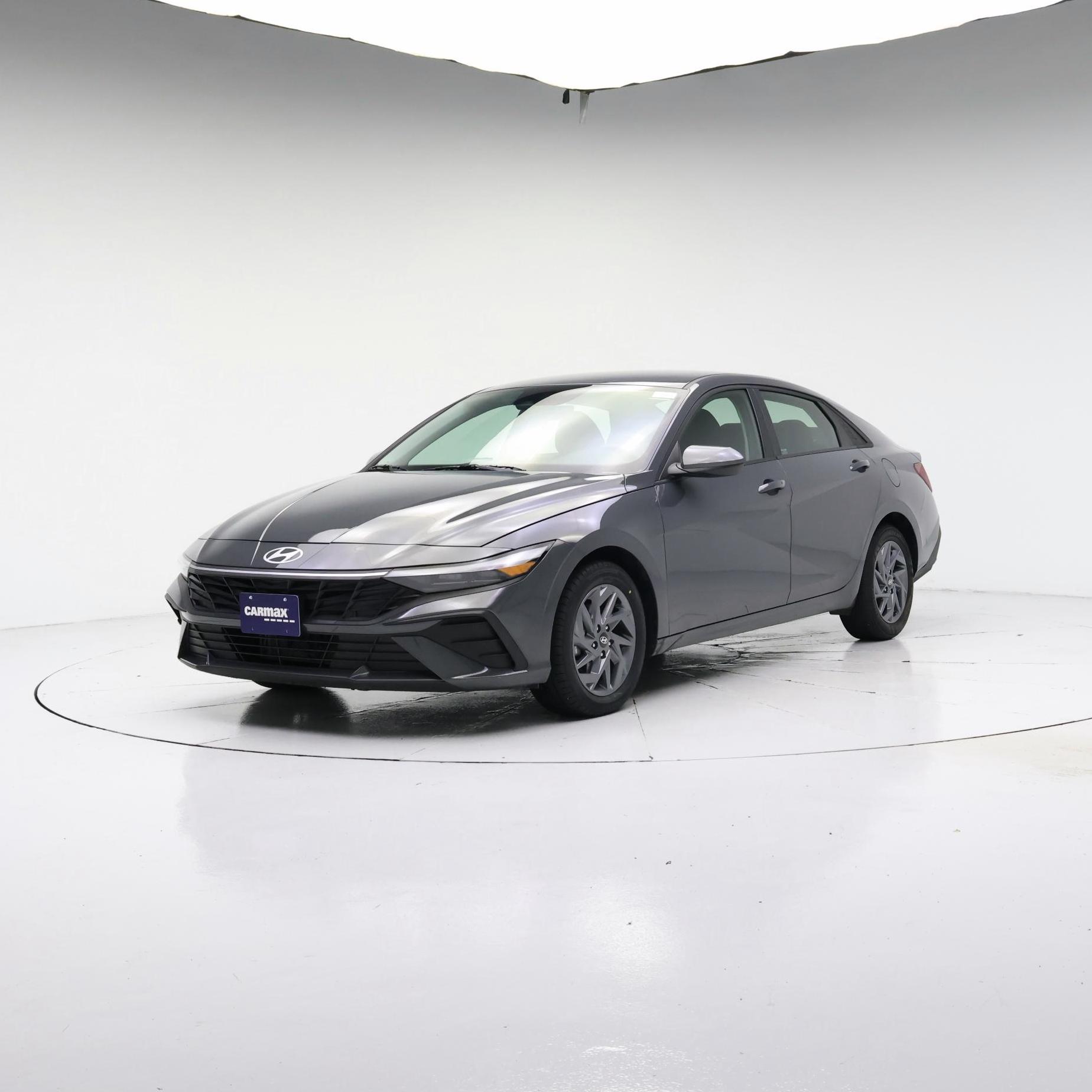 Thumbnail: 2025 Hyundai Elantra - 4