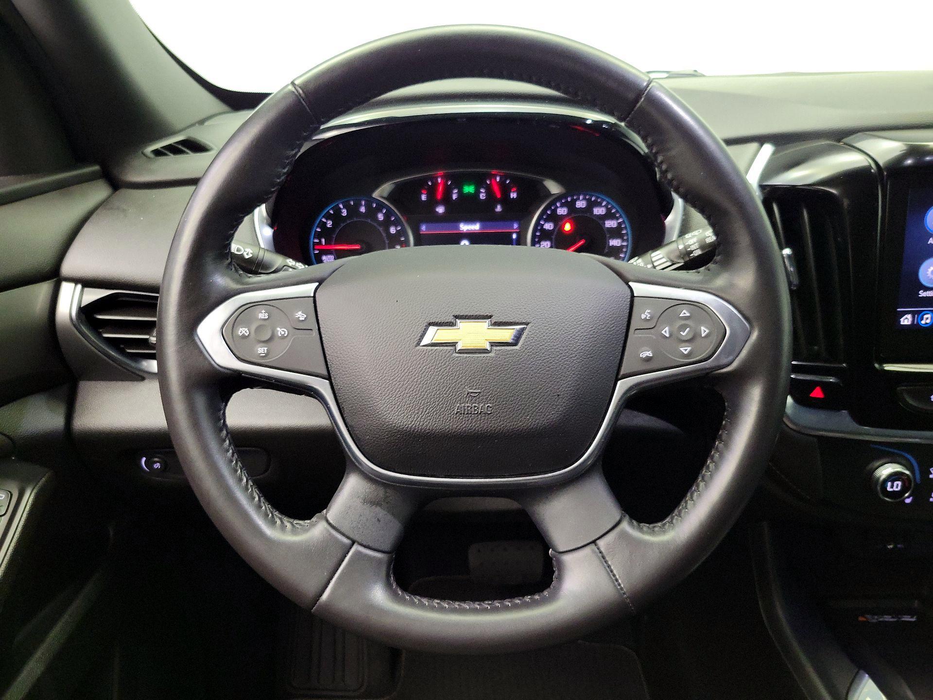 Thumbnail: 2022 Chevrolet Traverse - 10