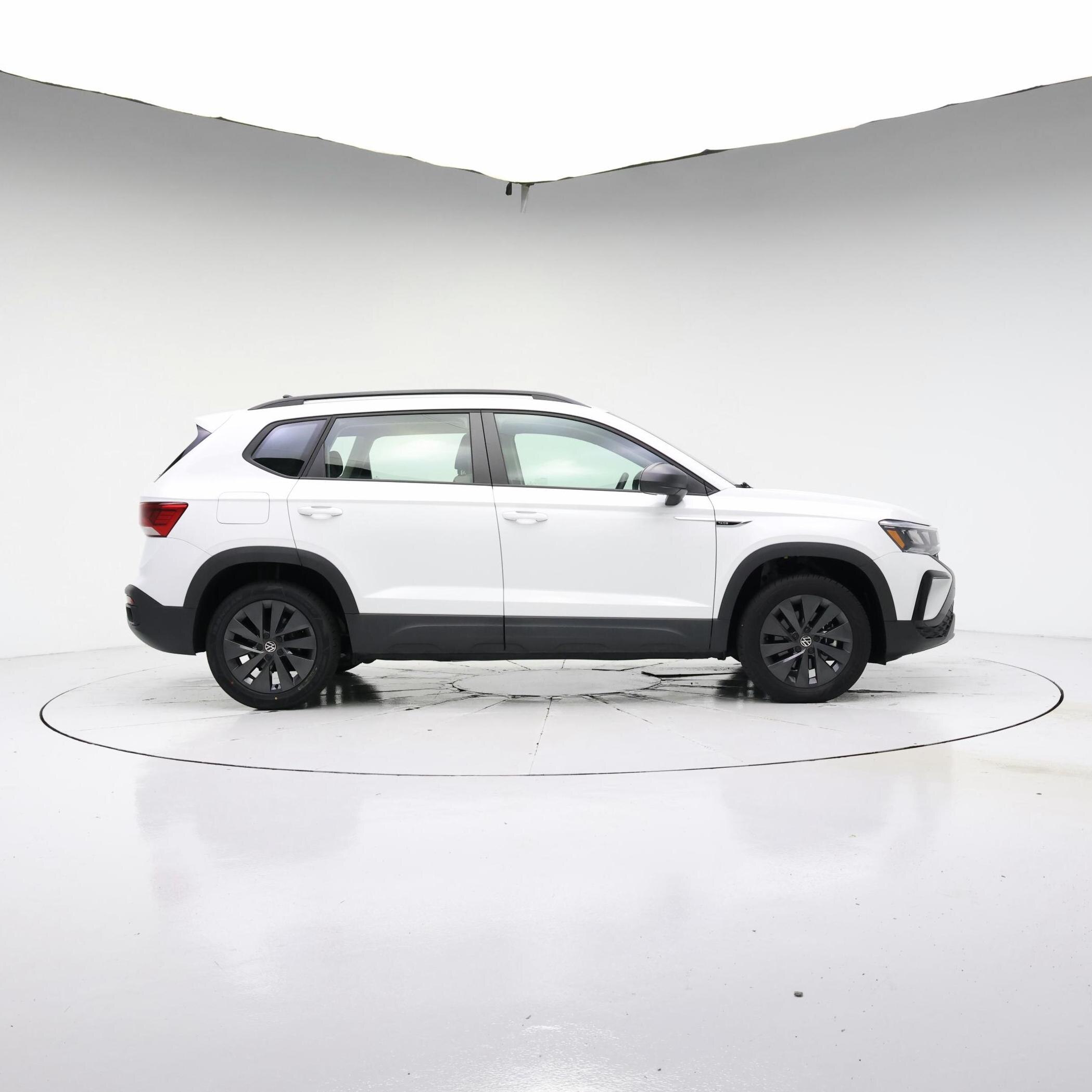 Thumbnail: 2022 Volkswagen Taos - 7