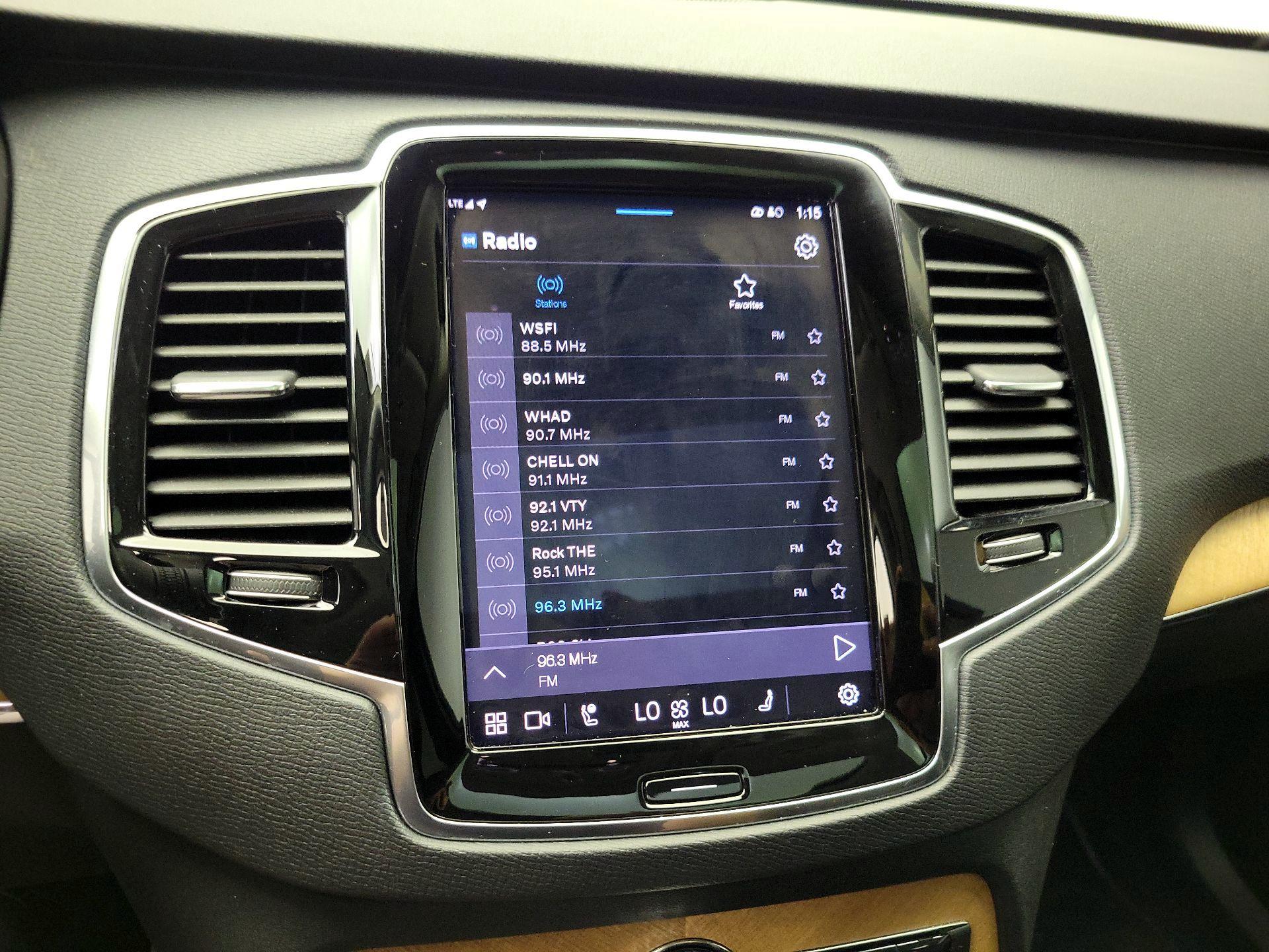 Thumbnail: 2023 Volvo XC90 - 16