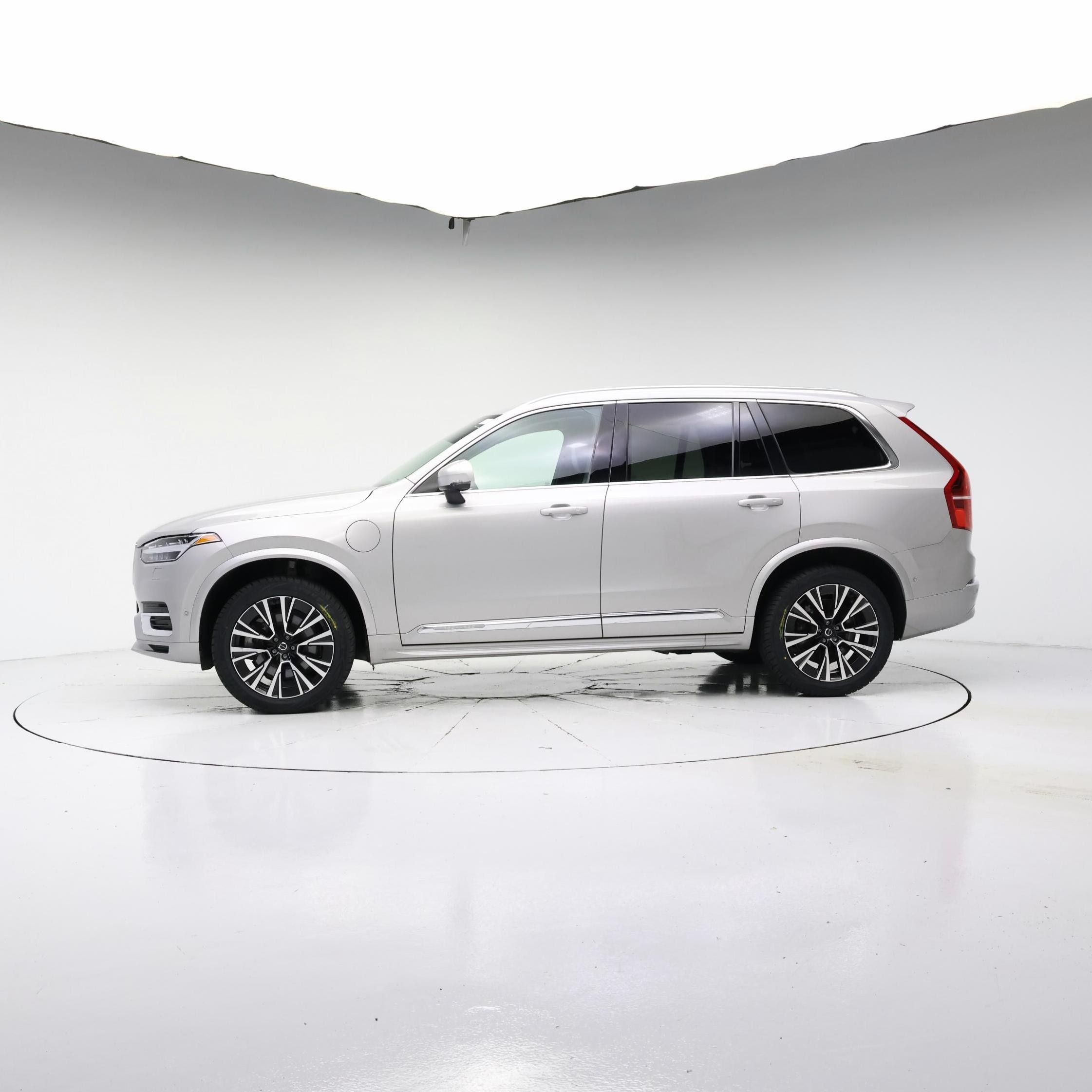 Thumbnail: 2023 Volvo XC90 - 3