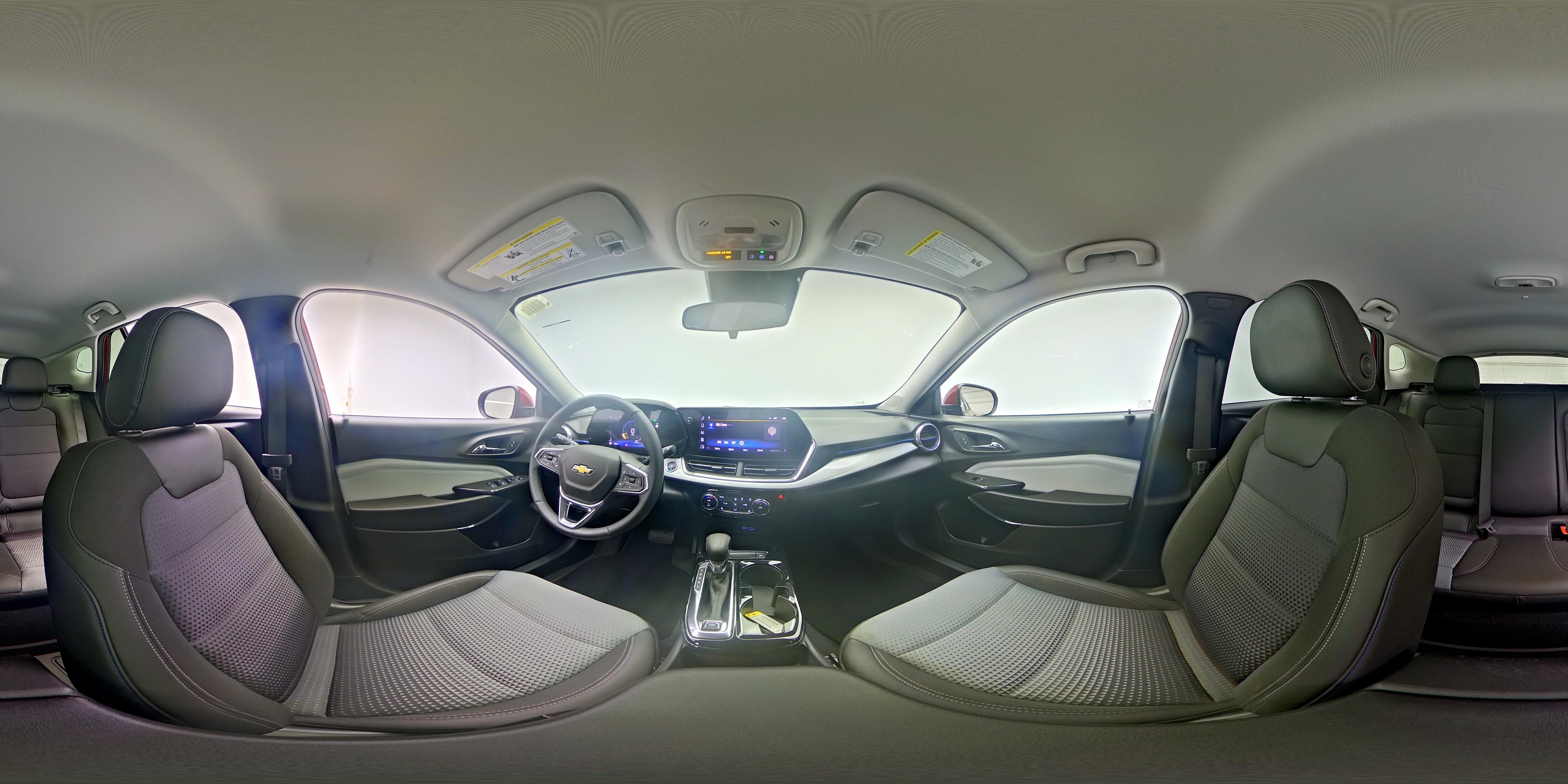 2025 Chevrolet Trax LT - Photo 24
