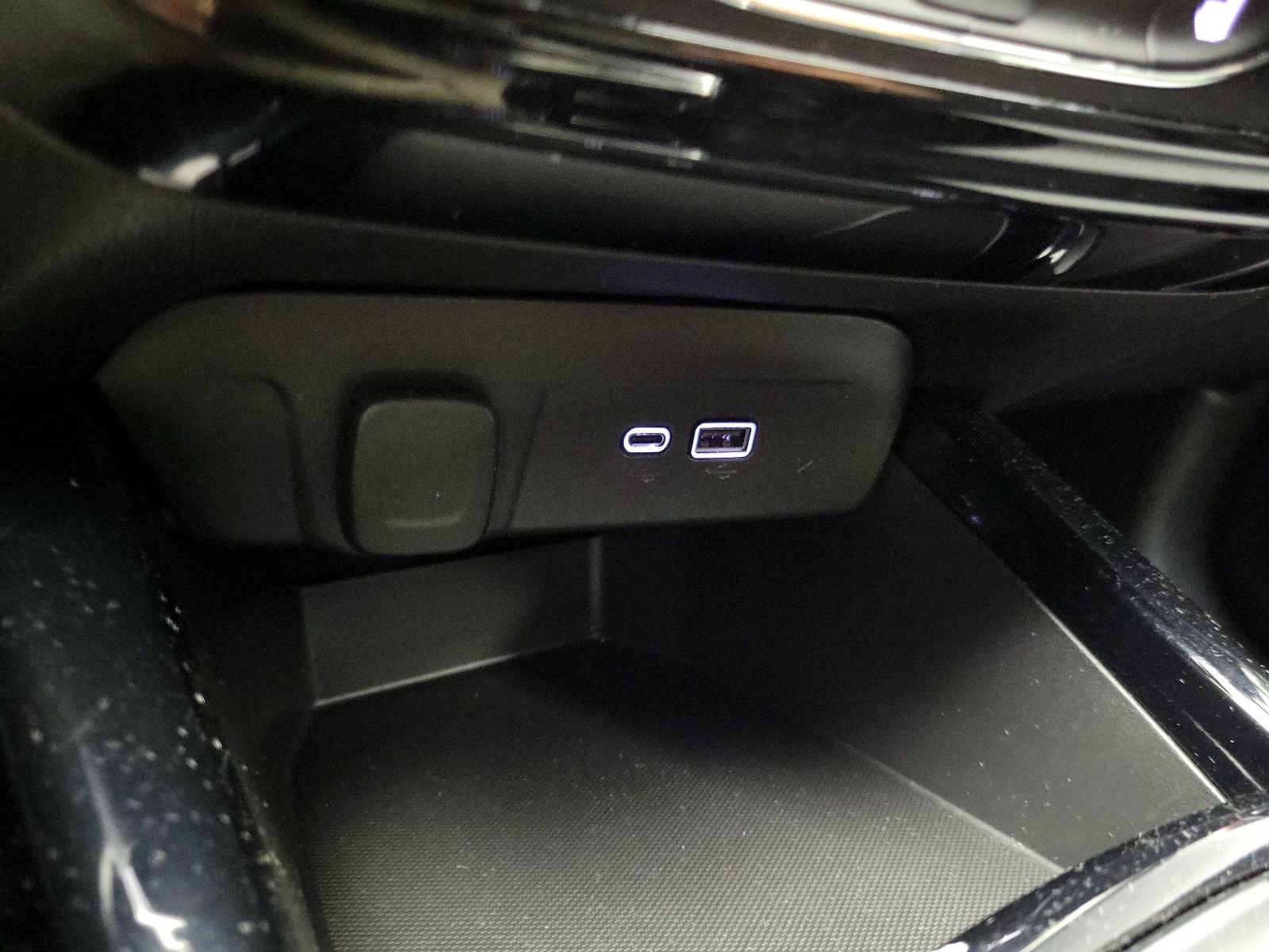 2025 Chevrolet Trax LT - Photo 19