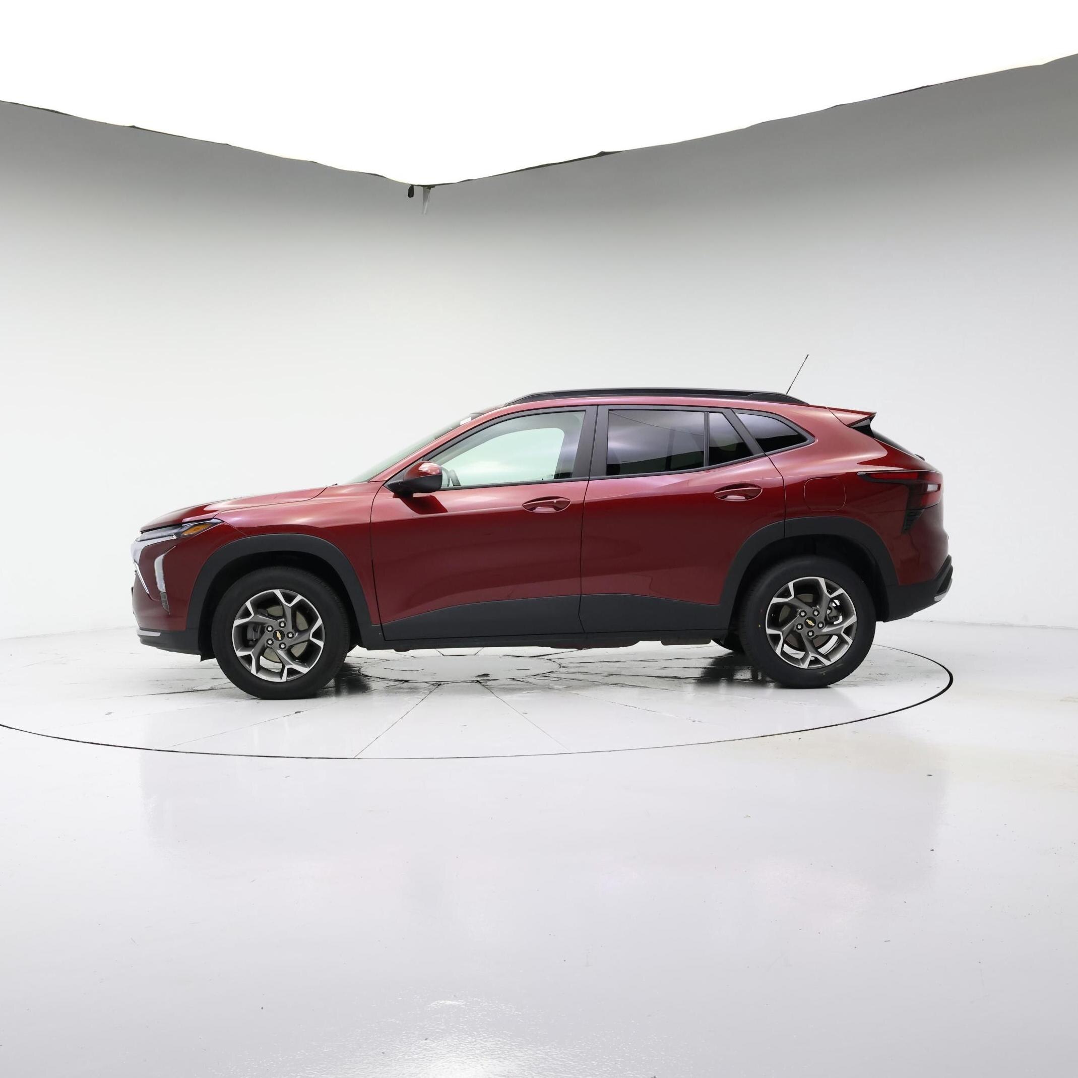 Thumbnail: 2025 Chevrolet Trax - 3