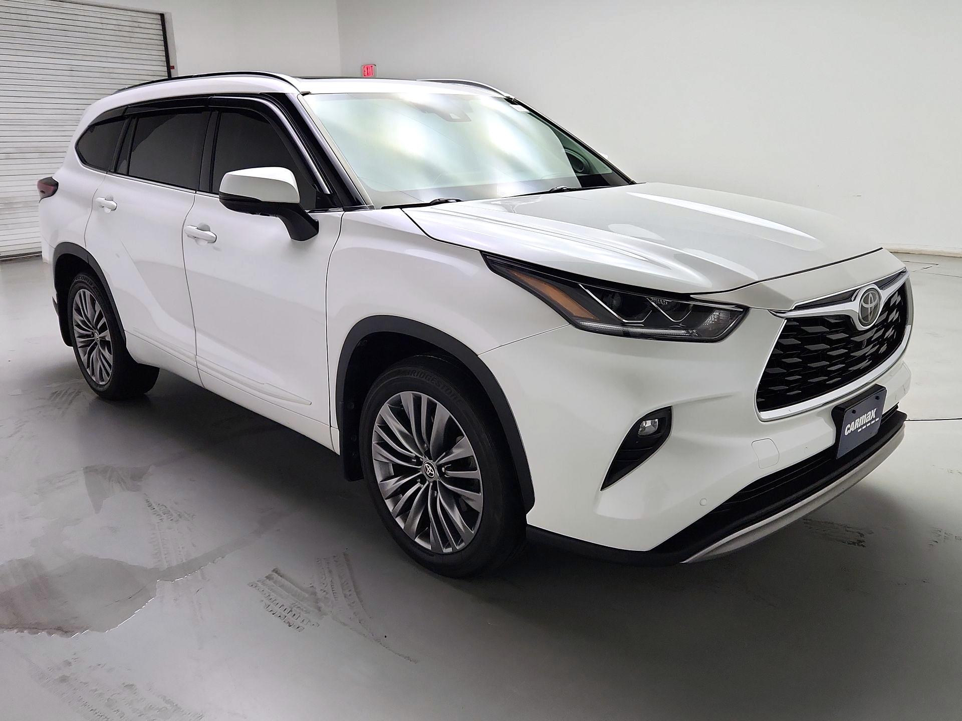 Thumbnail: 2020 Toyota Highlander - 1