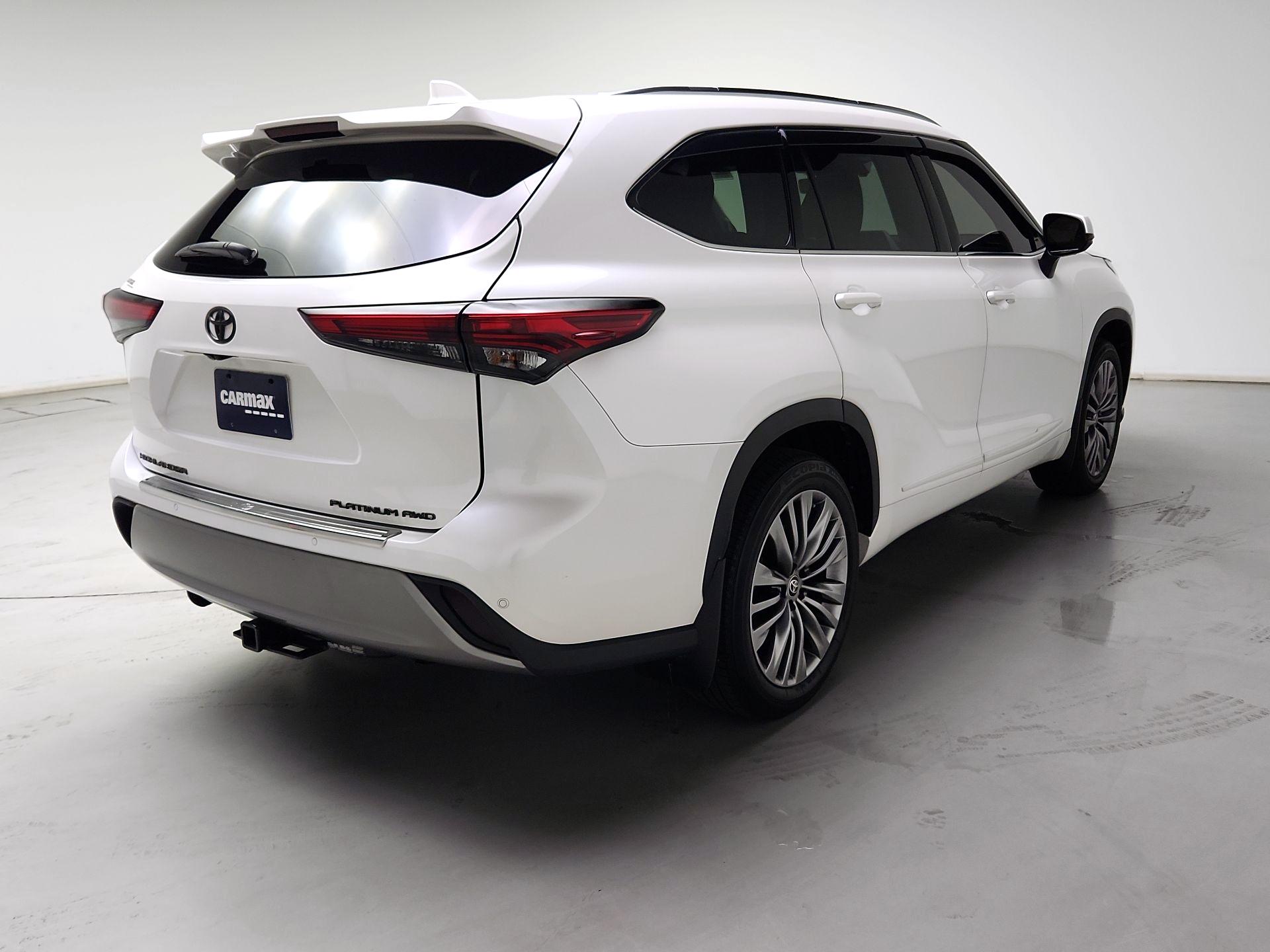 Thumbnail: 2020 Toyota Highlander - 5