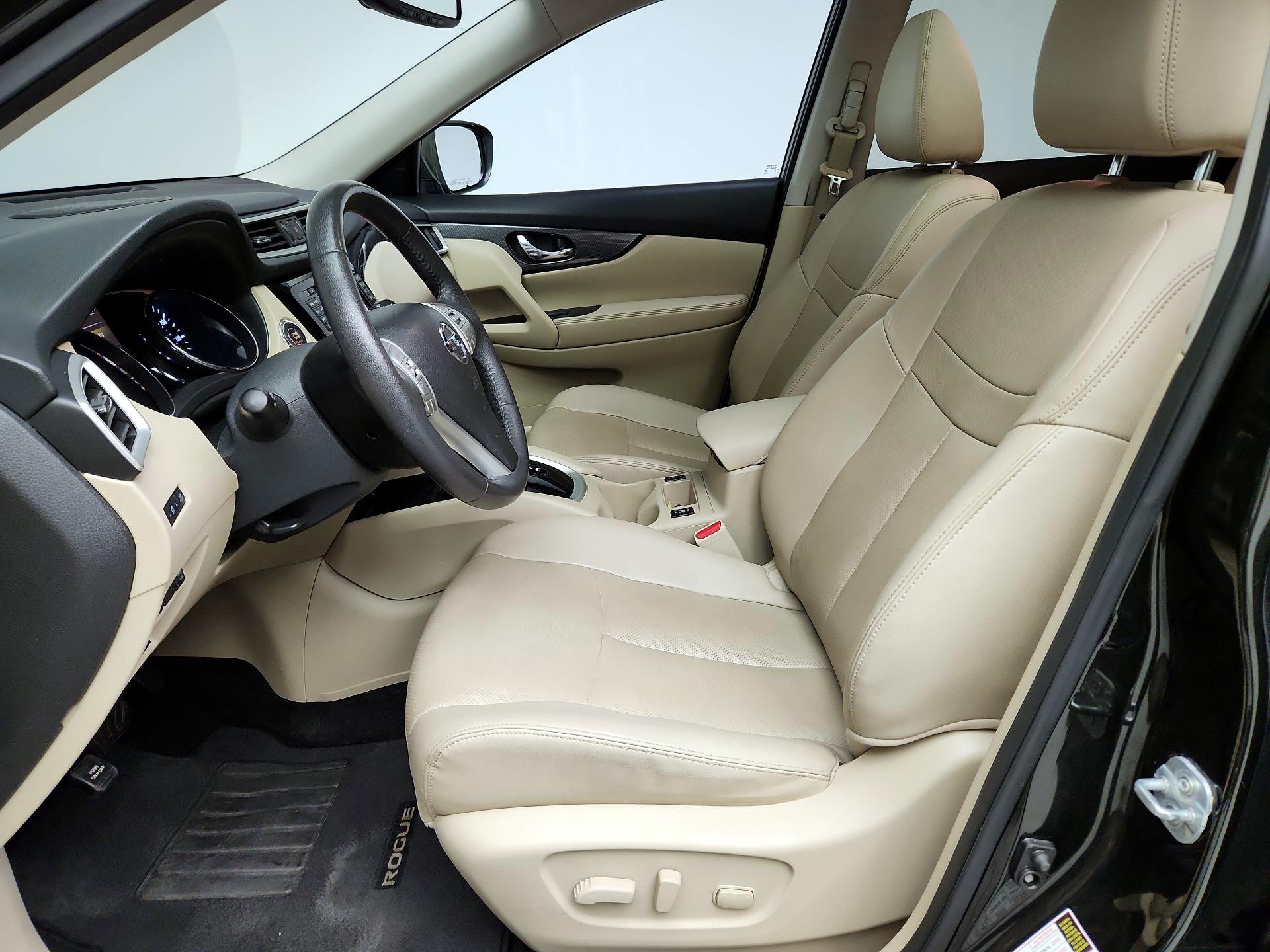 Thumbnail: 2016 Nissan Rogue - 9