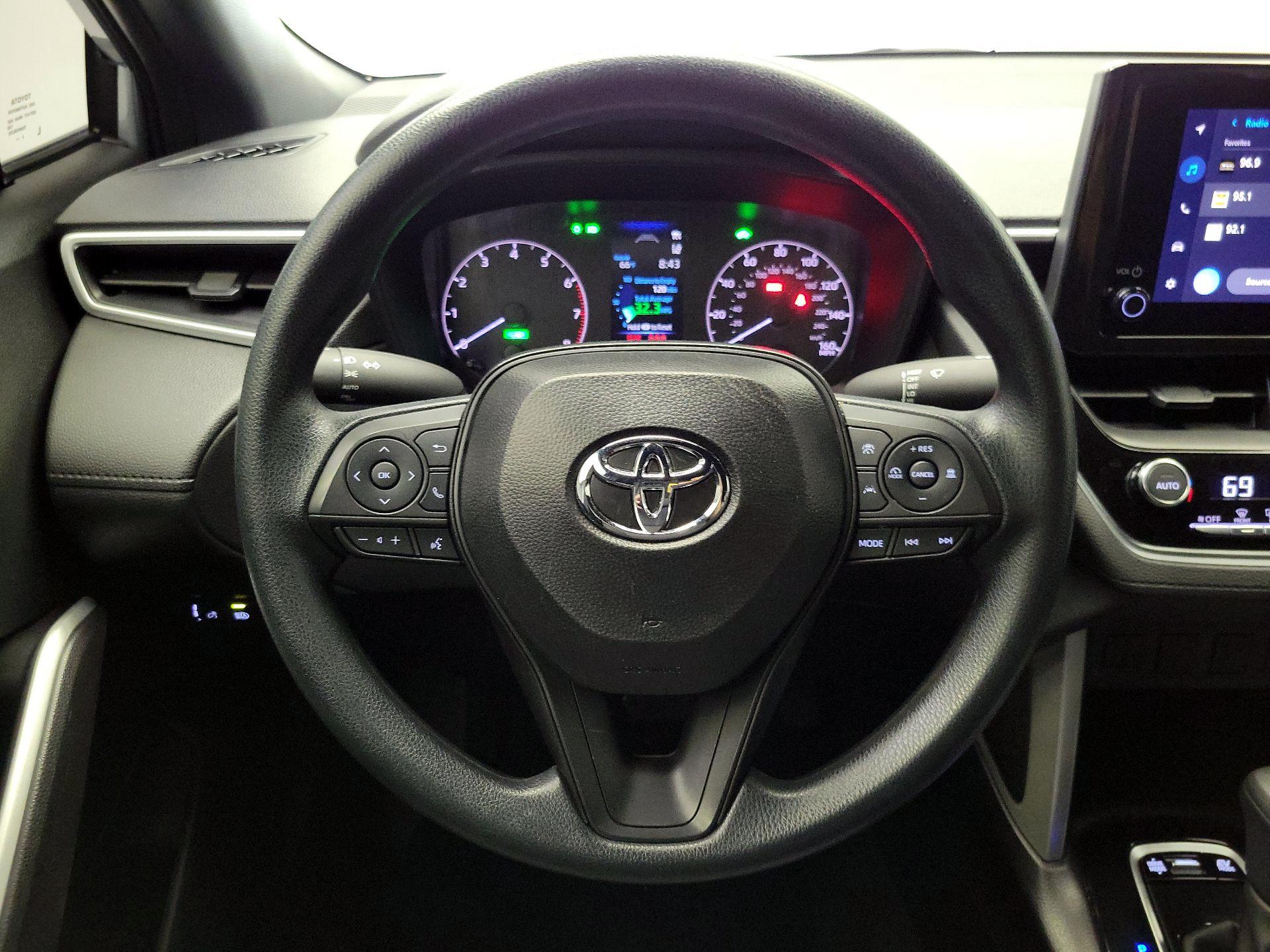 Thumbnail: 2025 Toyota Corolla Cross - 10
