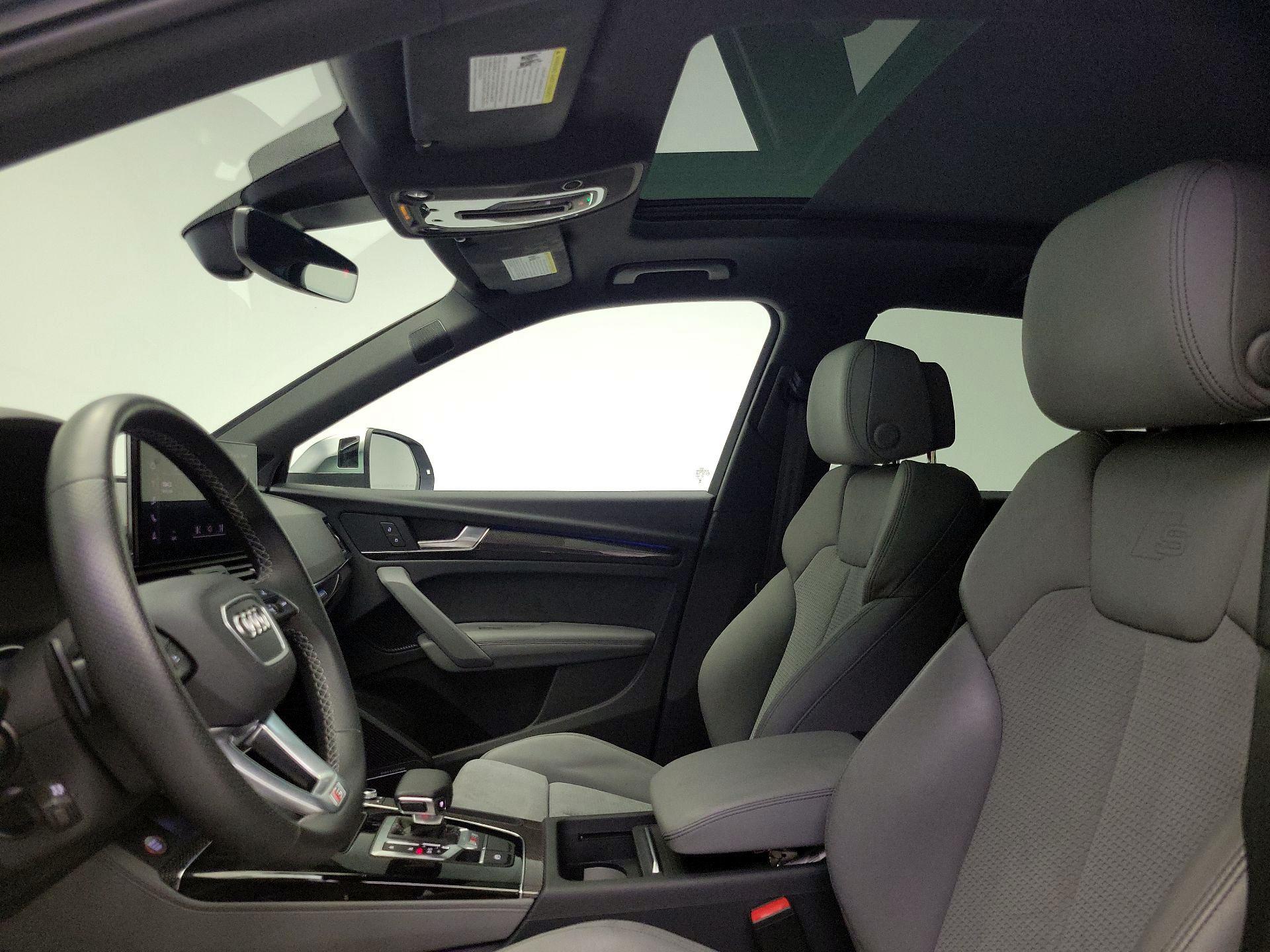 Thumbnail: 2023 Audi SQ5 - 20