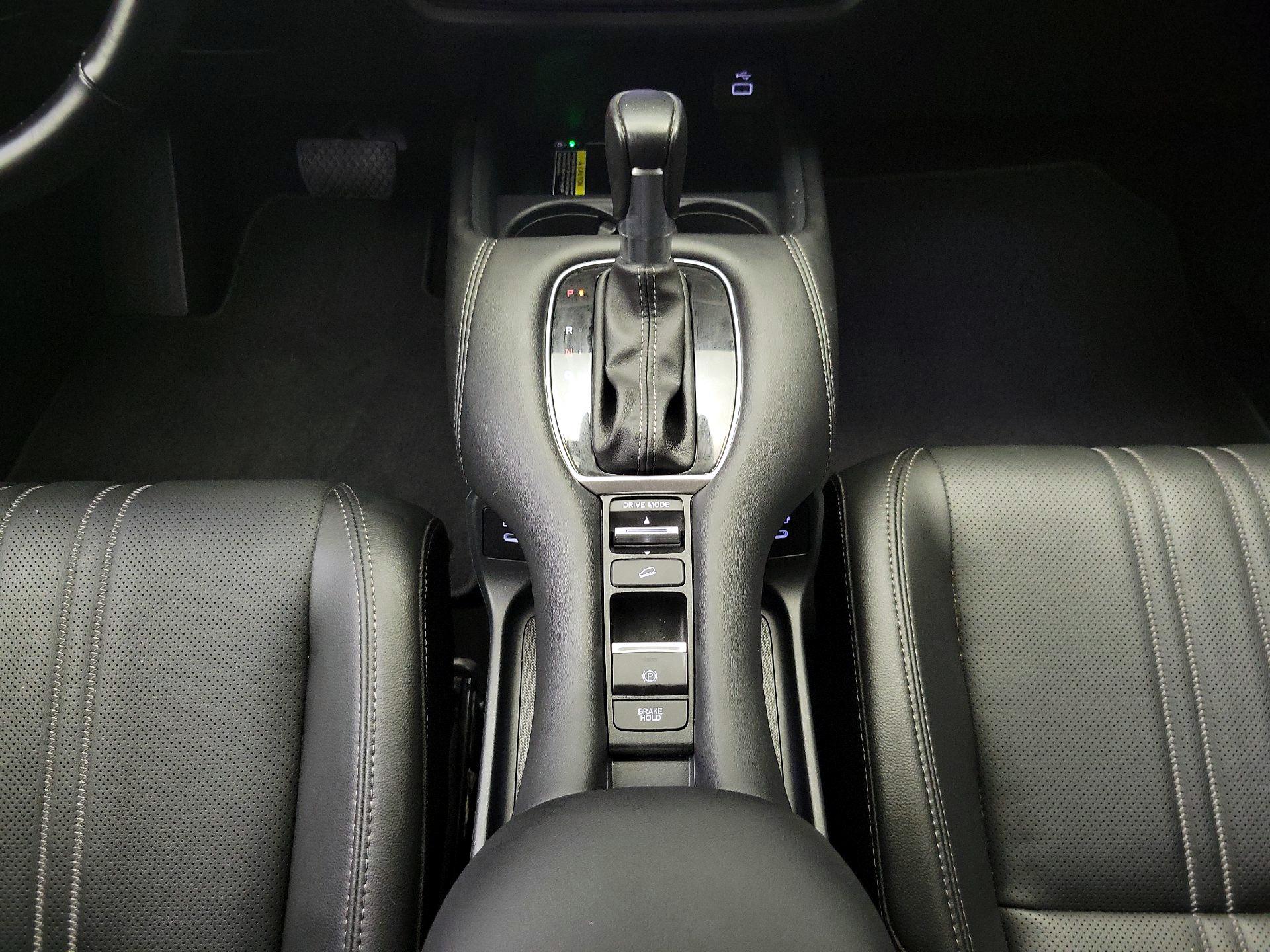 Thumbnail: 2025 Honda HR-V - 17