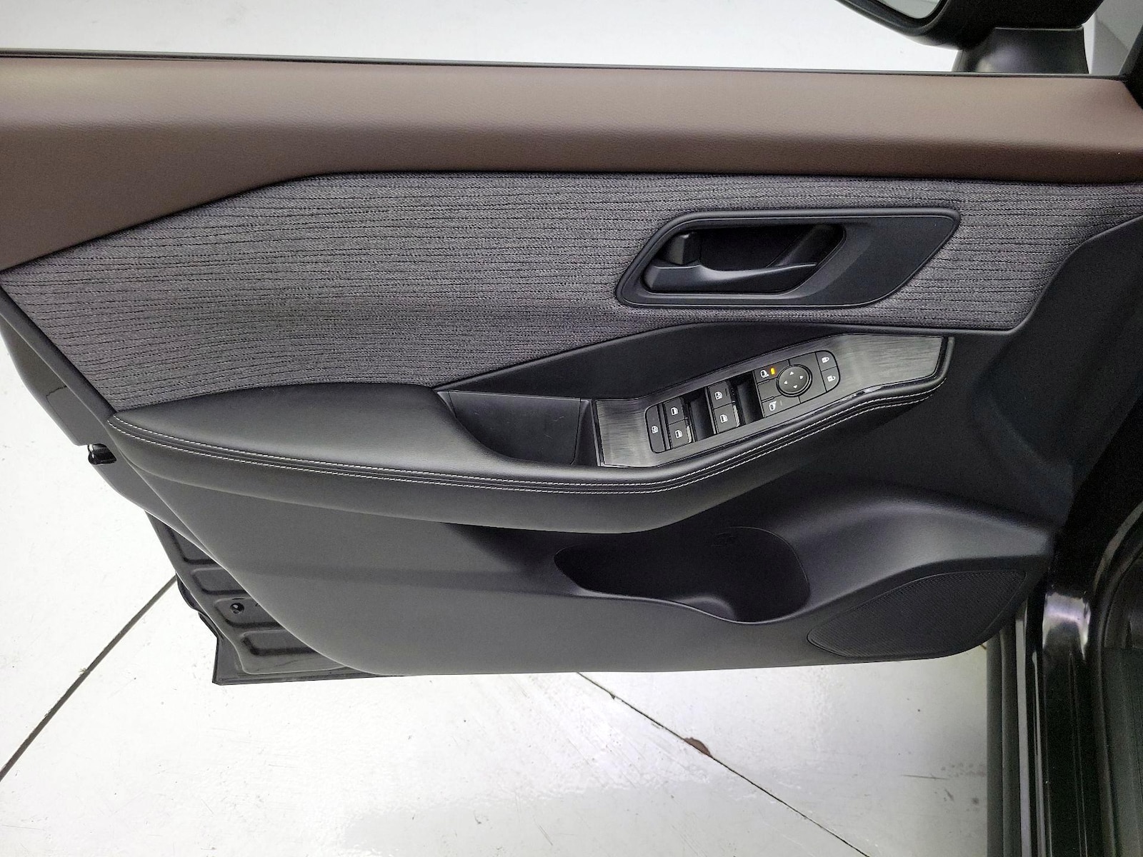 2021 Nissan Rogue S - Photo 11