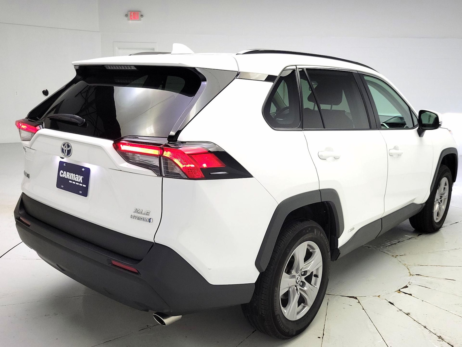 2024 Toyota RAV4 XLE - Photo 5
