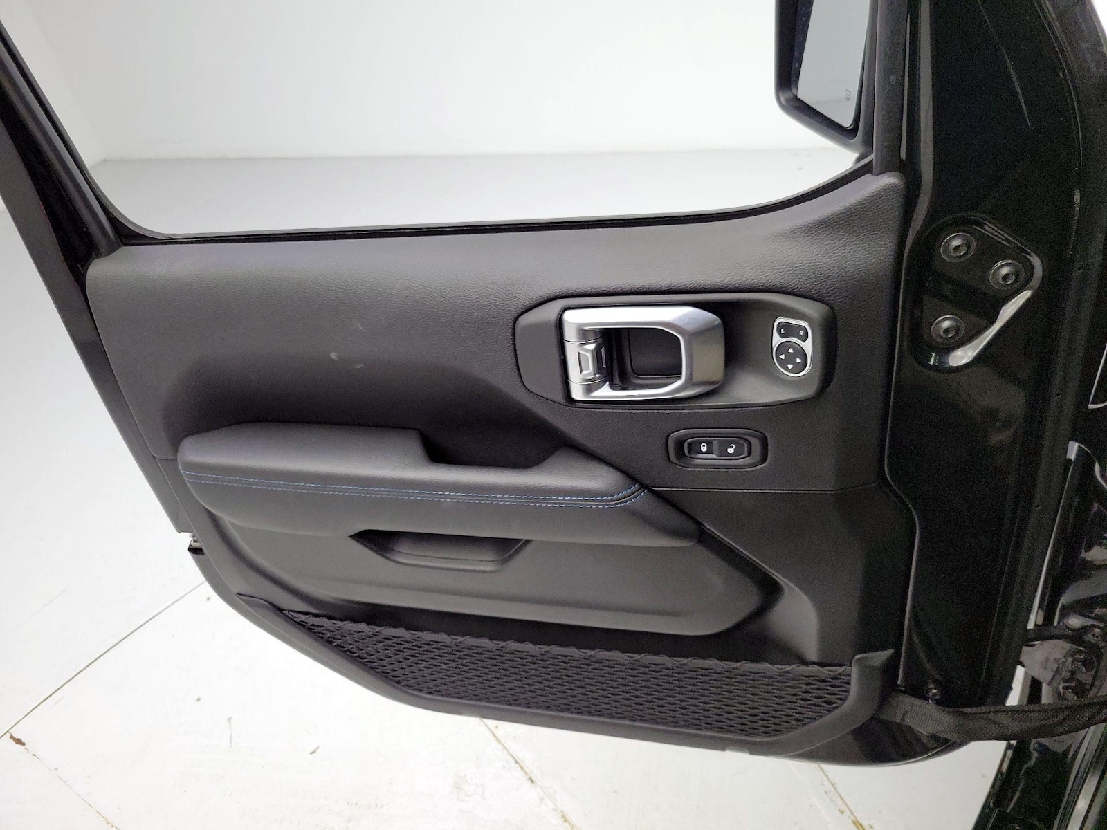 2023 Jeep Wrangler 4xe Rubicon 4XE - Photo 13