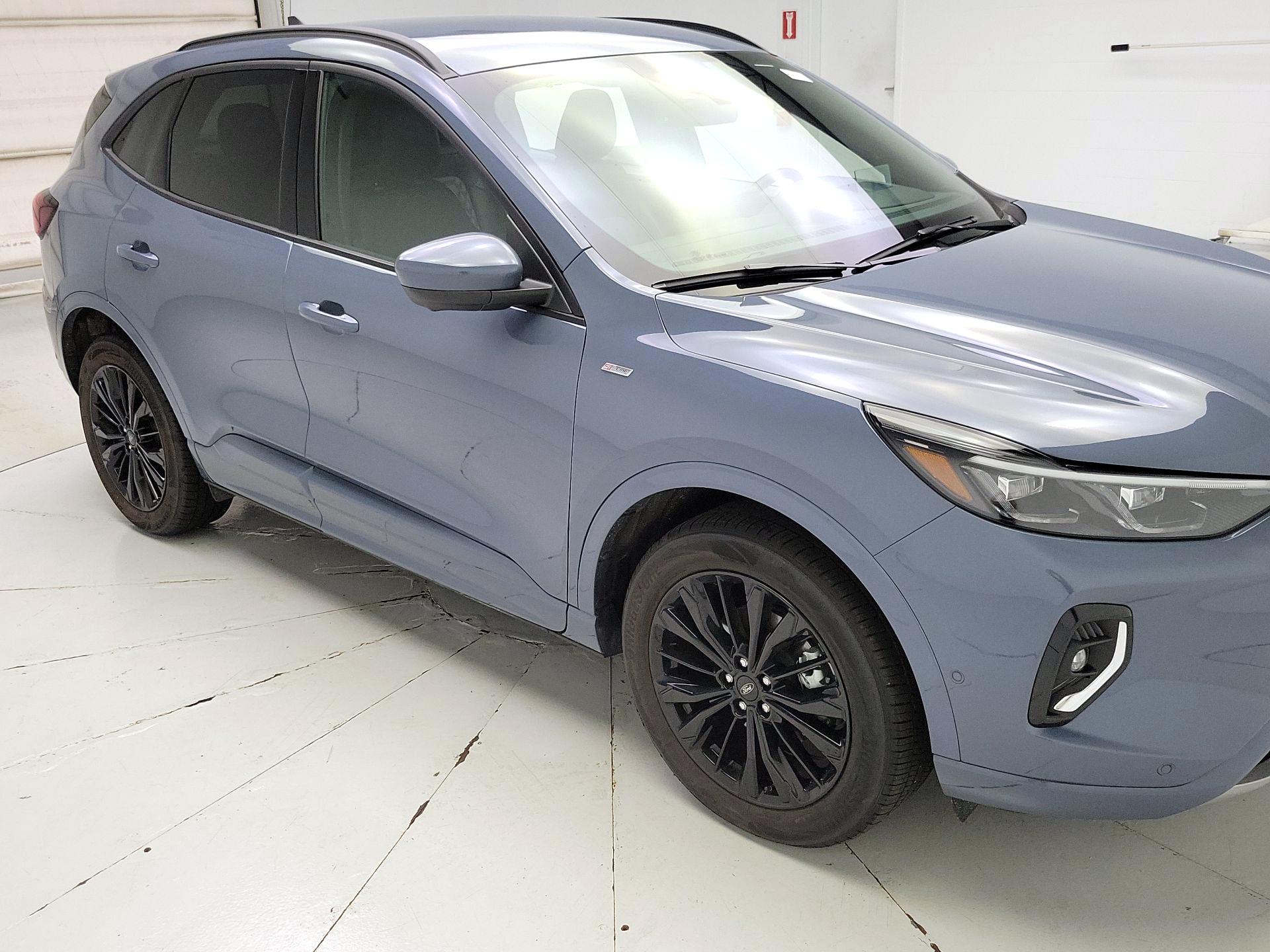 Thumbnail: 2023 Ford Escape - 1