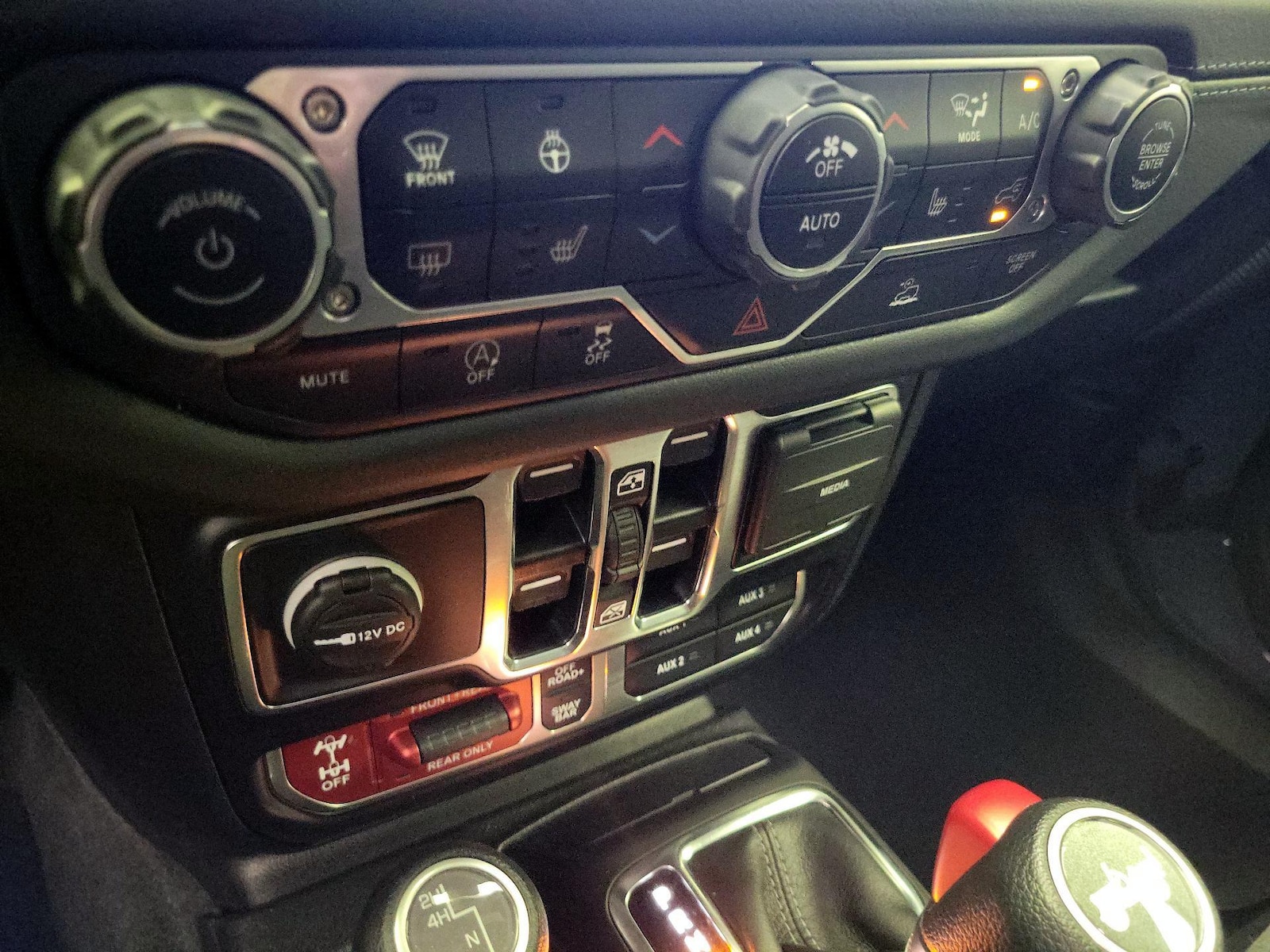 2024 Jeep Wrangler 4-Door Rubicon - Photo 18