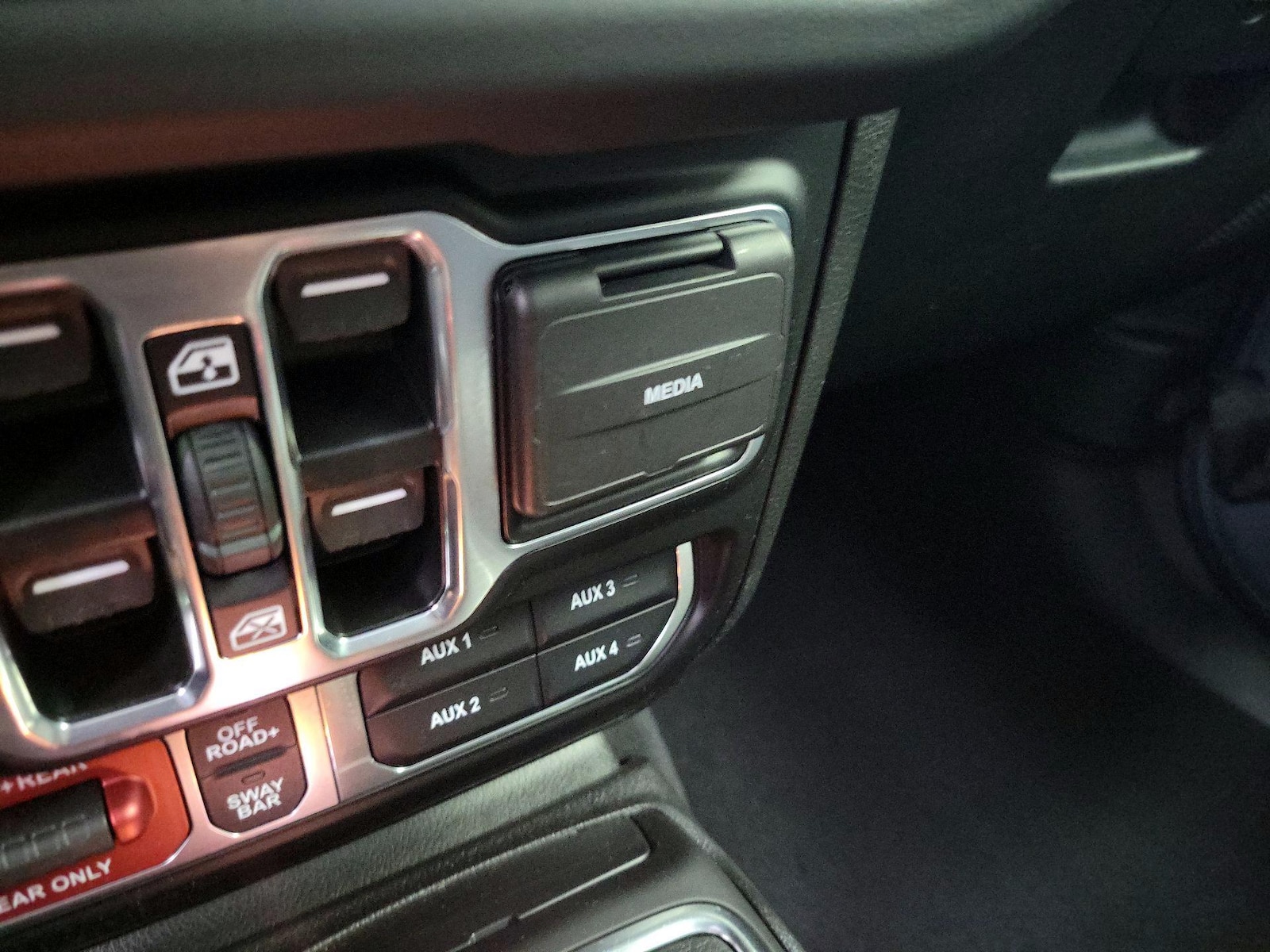 2024 Jeep Wrangler 4-Door Rubicon - Photo 20