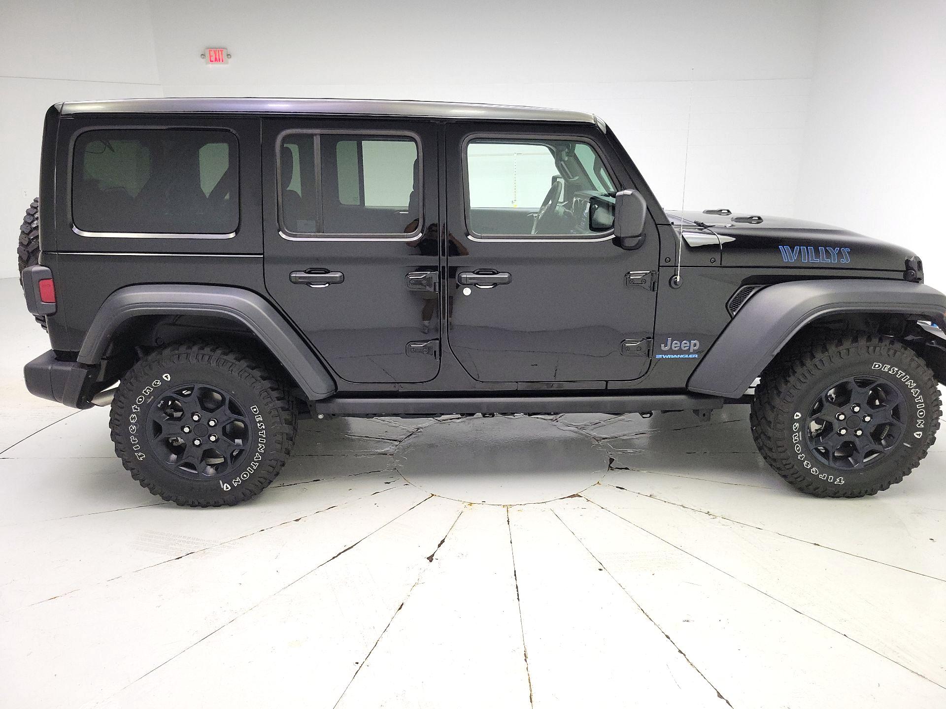Thumbnail: 2023 Jeep Wrangler - 4
