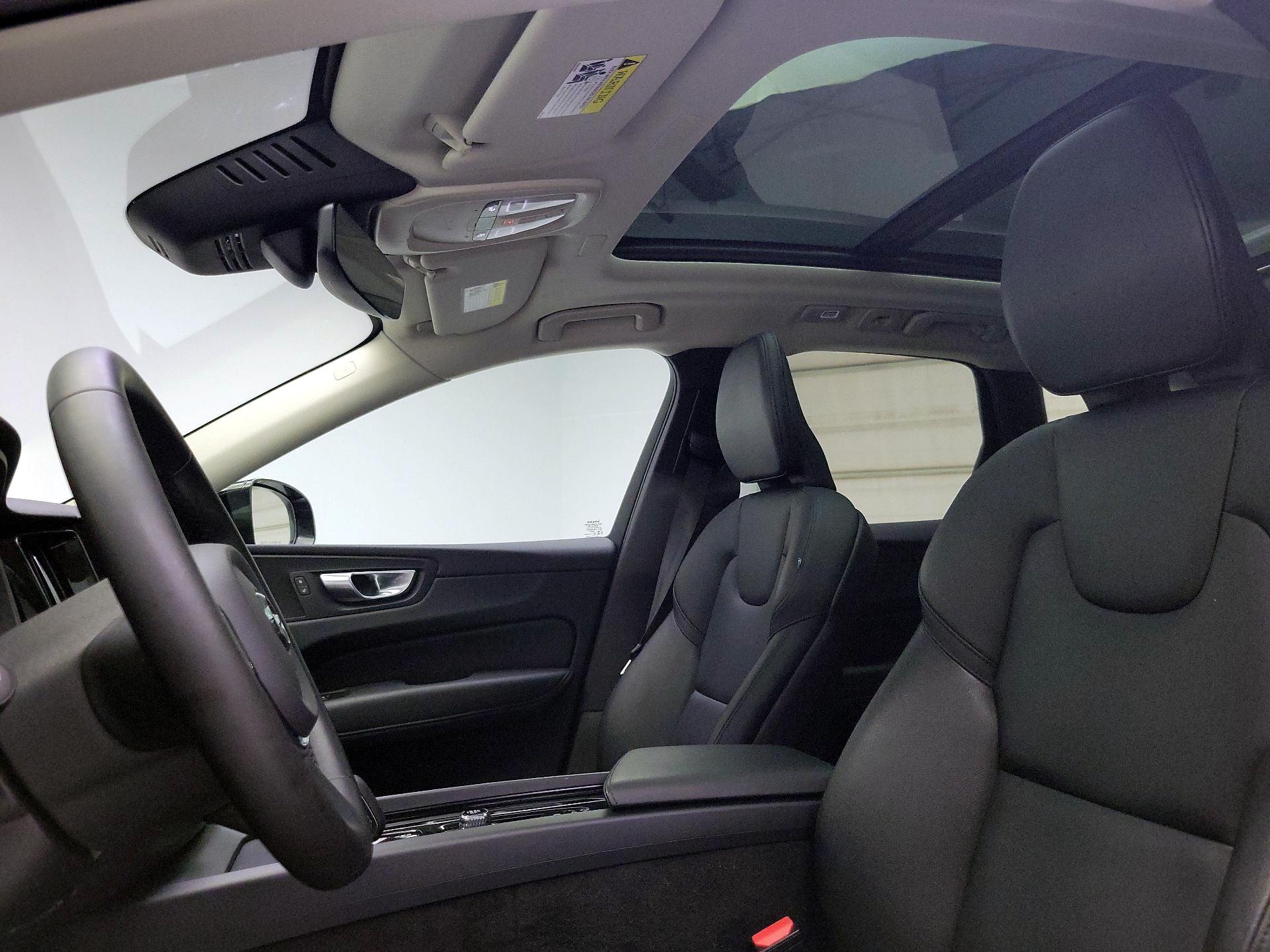 Thumbnail: 2024 Volvo XC60 - 20