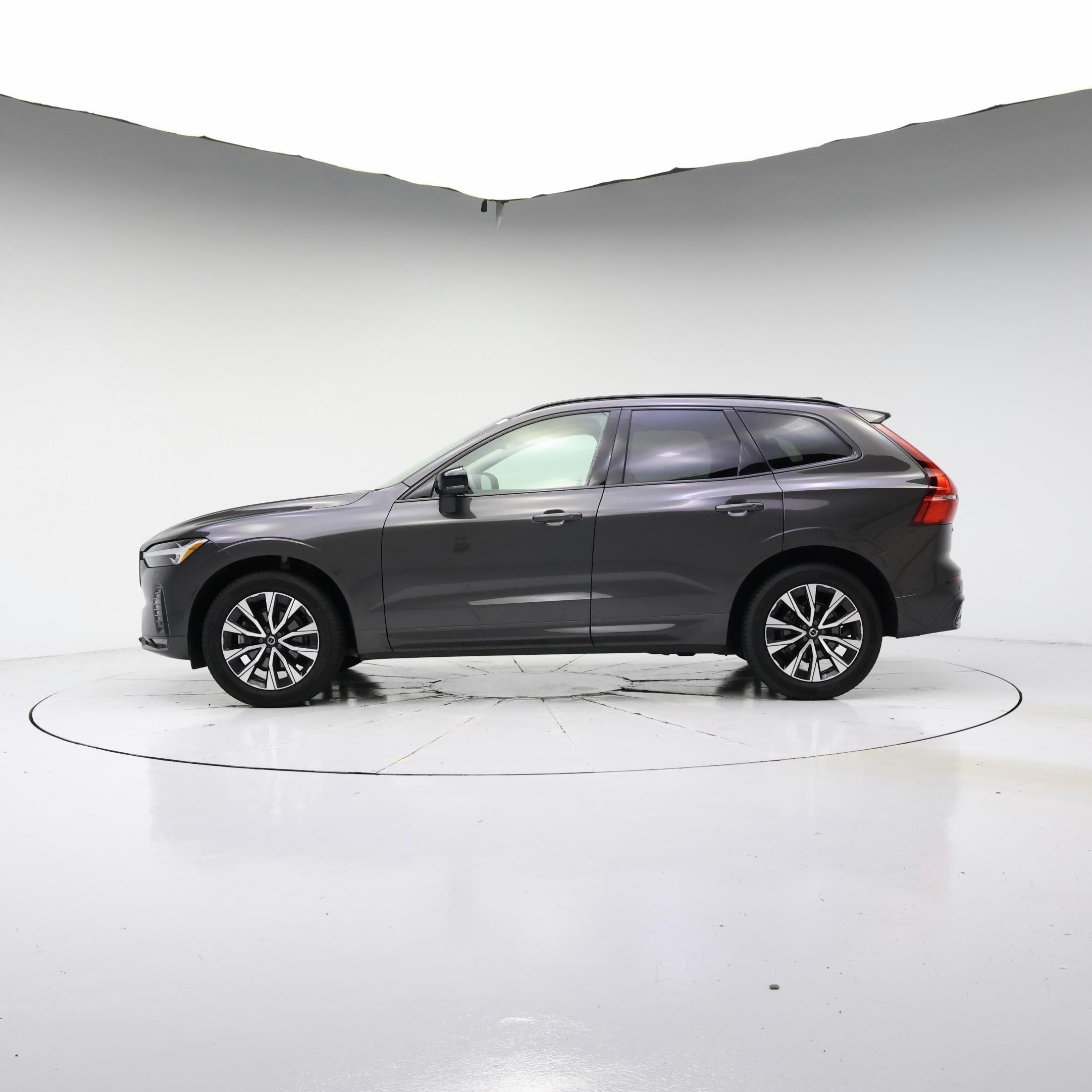 Thumbnail: 2024 Volvo XC60 - 3