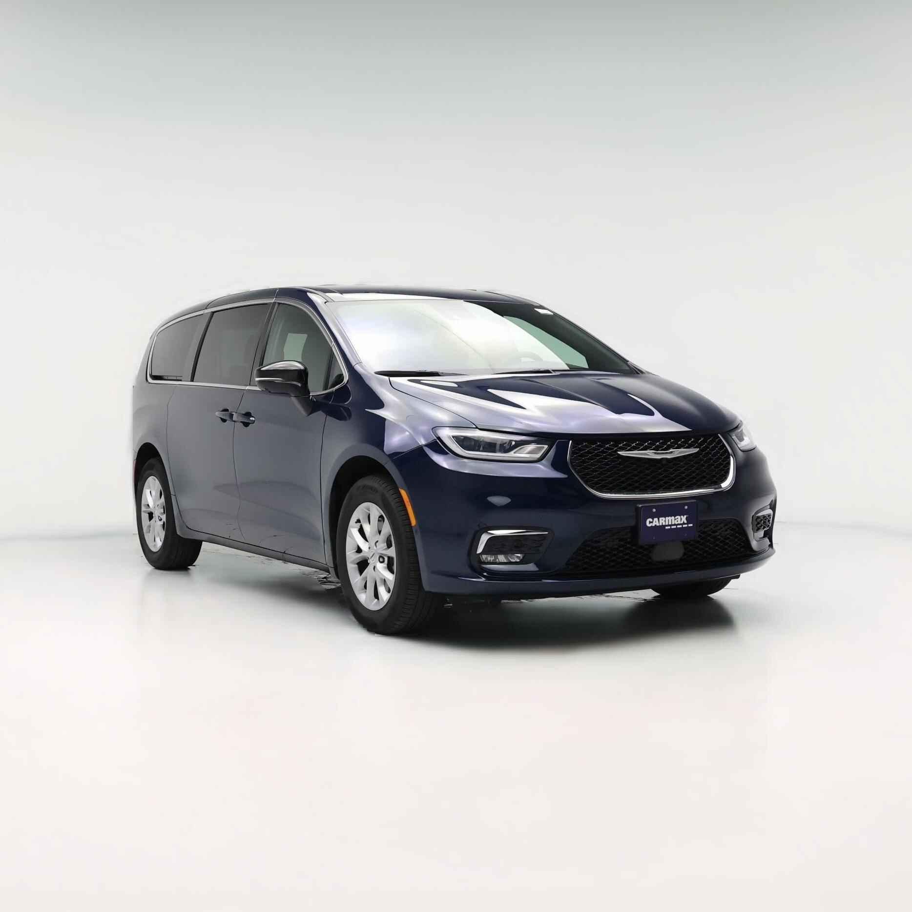 Thumbnail: 2025 Chrysler Pacifica - 1