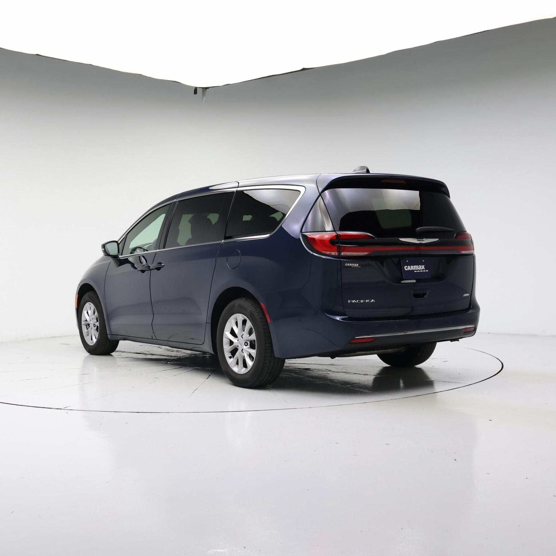 Thumbnail: 2025 Chrysler Pacifica - 2