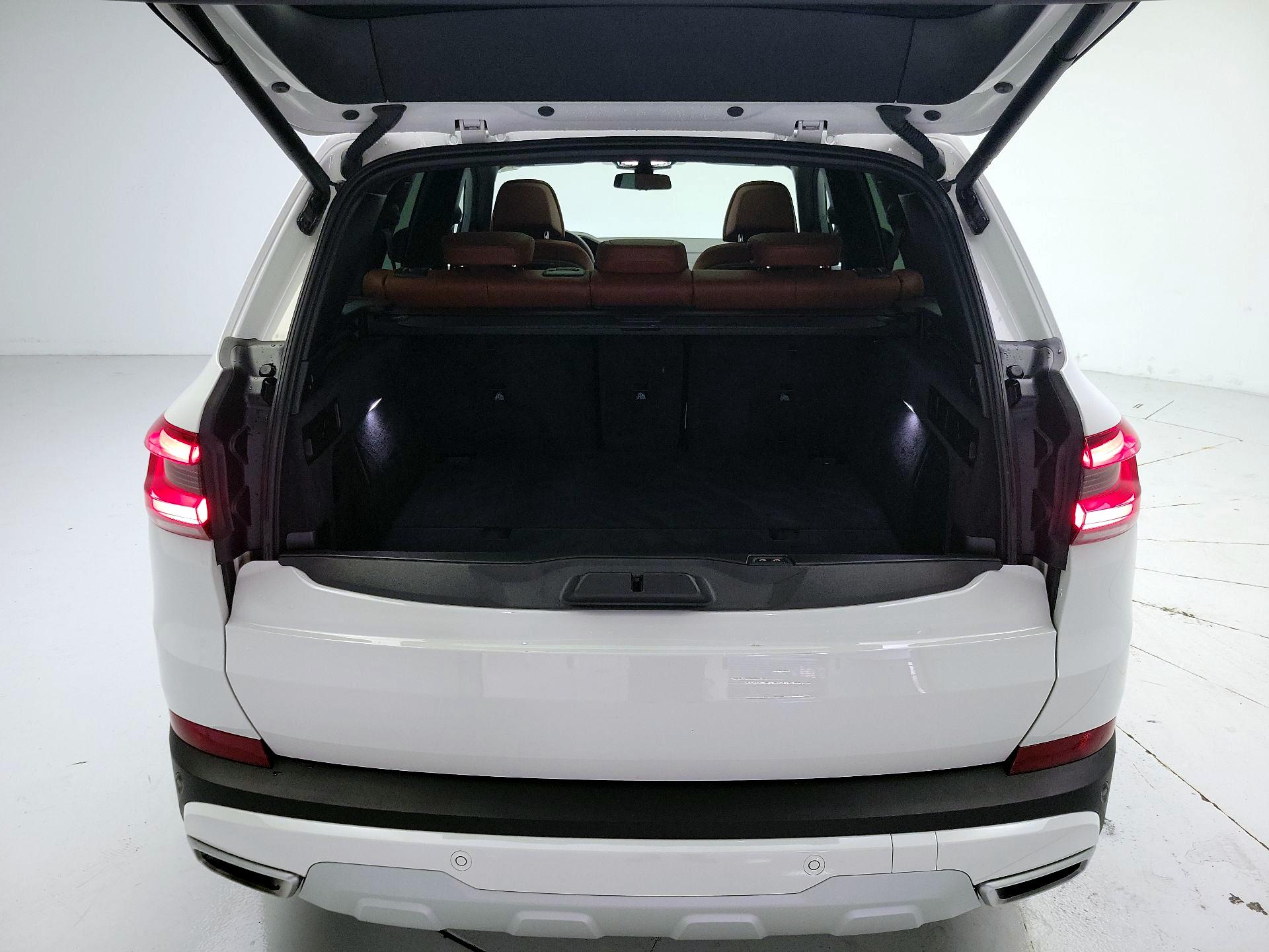 Thumbnail: 2022 BMW X5 - 20