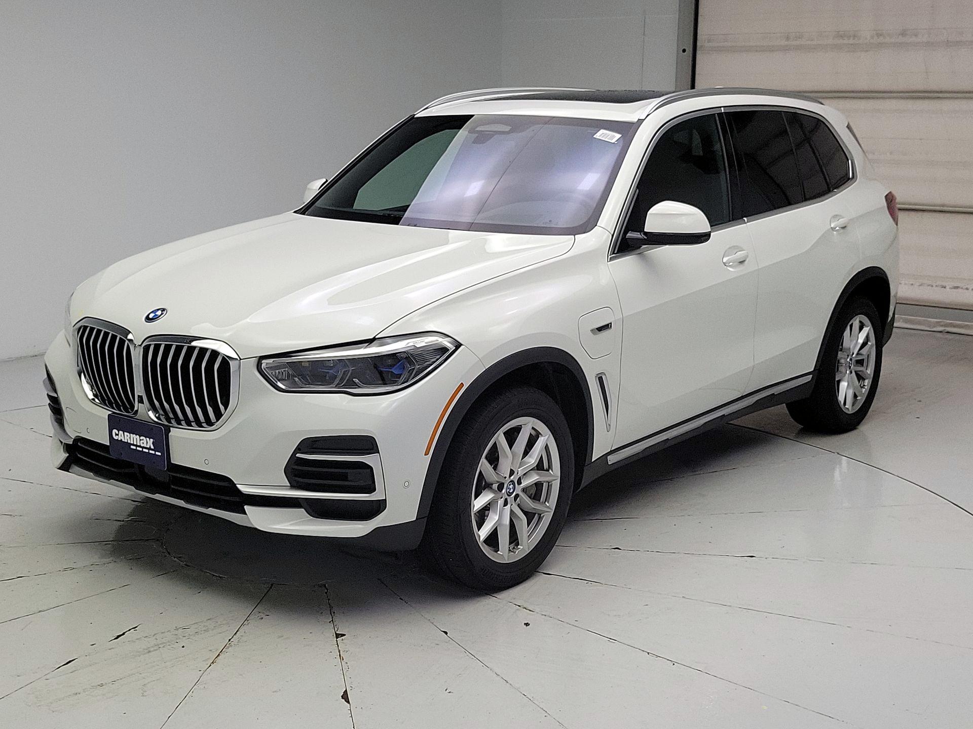 Thumbnail: 2022 BMW X5 - 3