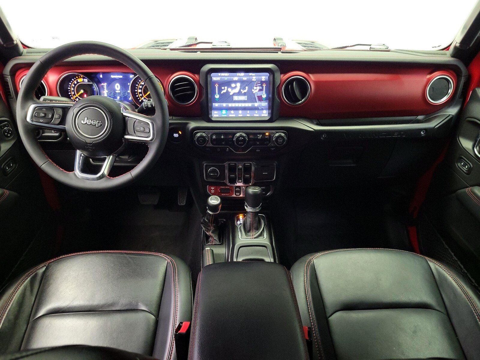 Apple CarPlay® & Android Auto™