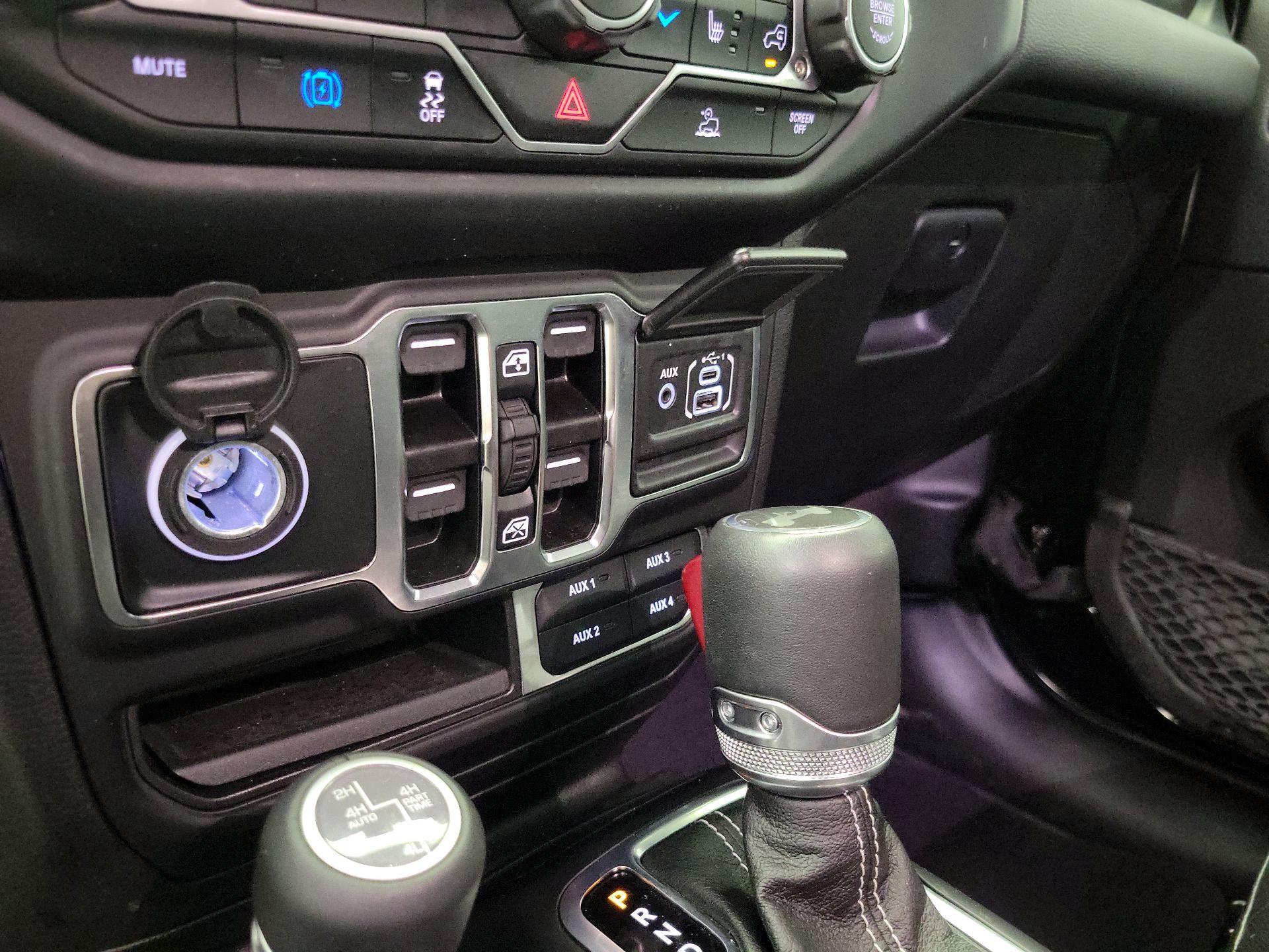 Thumbnail: 2023 Jeep Wrangler - 16