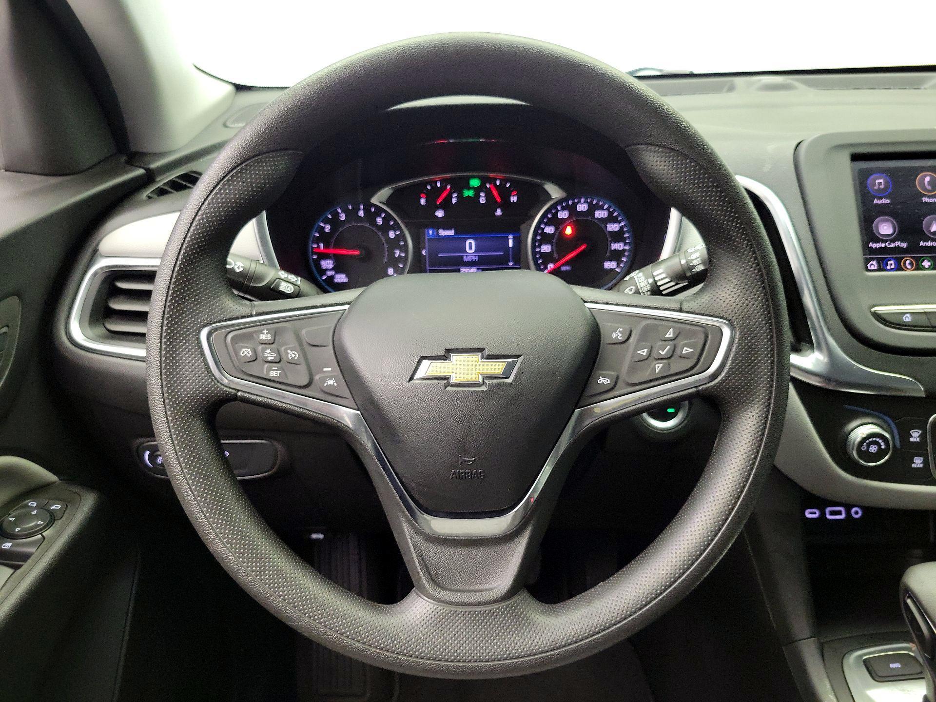 Thumbnail: 2022 Chevrolet Equinox - 10