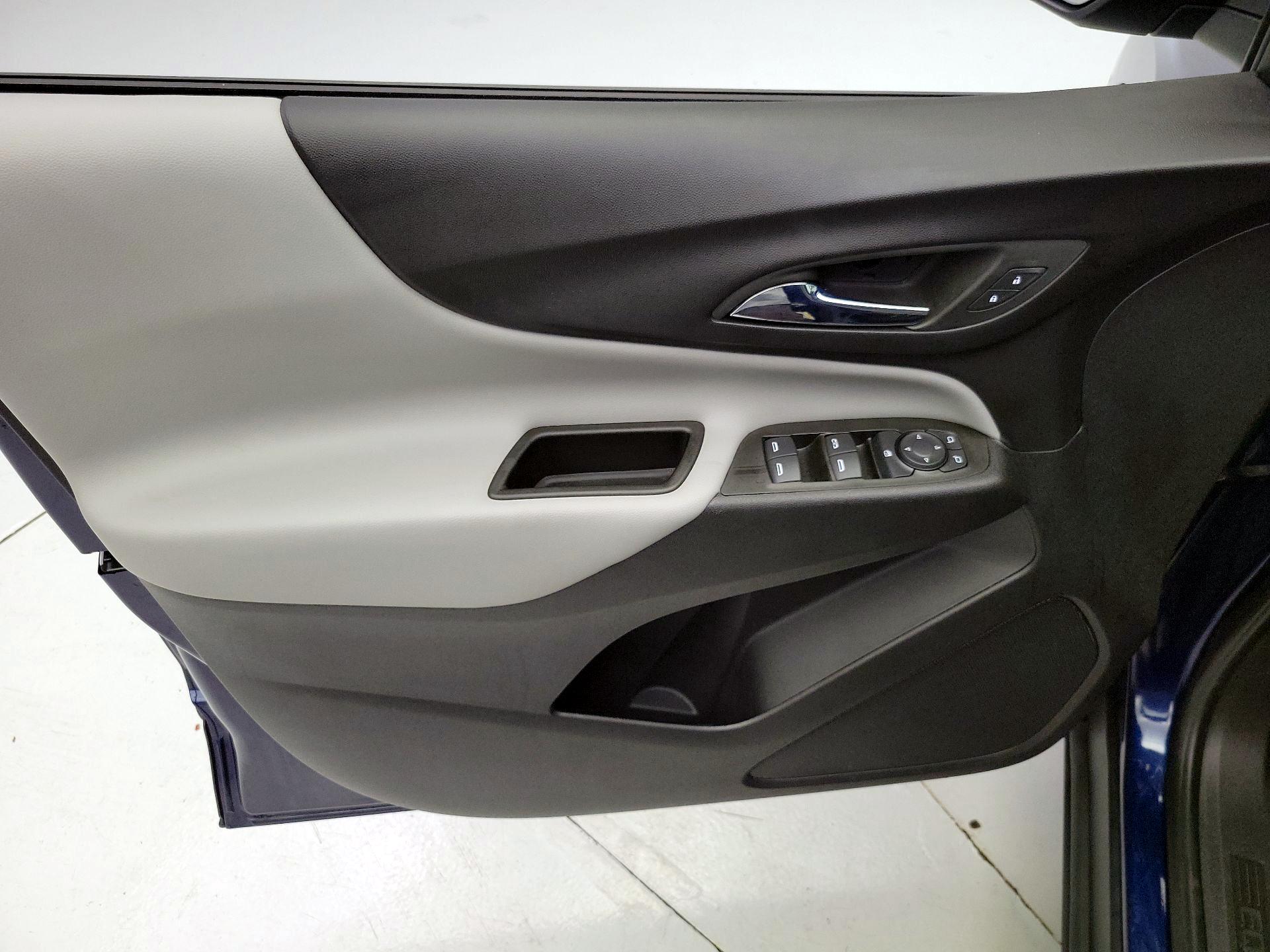 Thumbnail: 2022 Chevrolet Equinox - 12