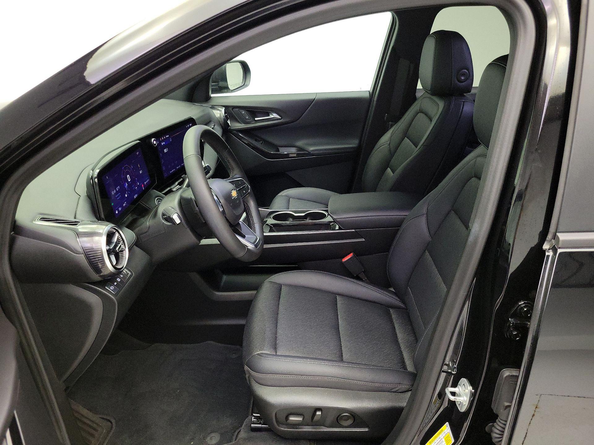 Thumbnail: 2025 Chevrolet Equinox - 11