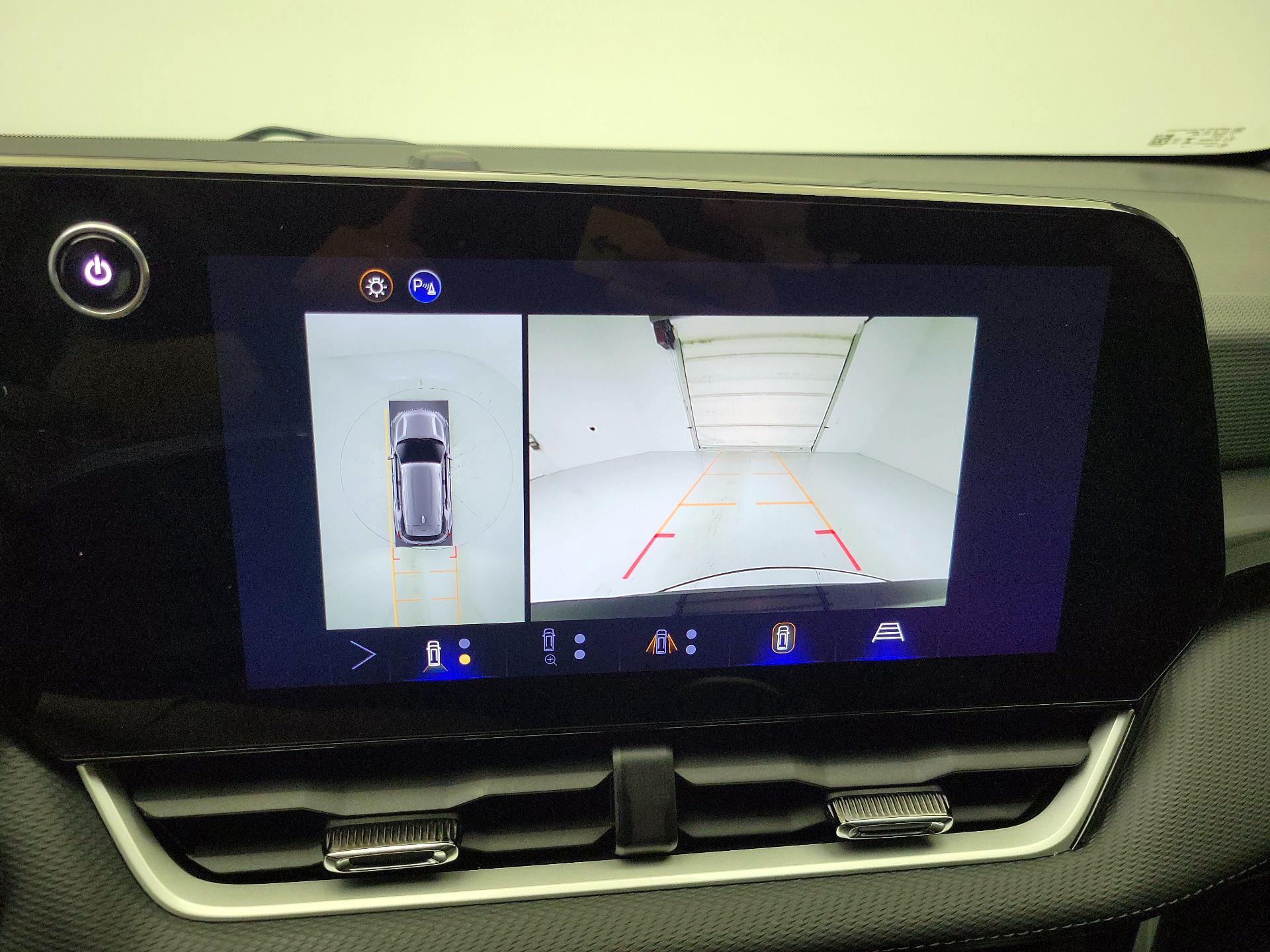 Thumbnail: 2025 Chevrolet Equinox - 14