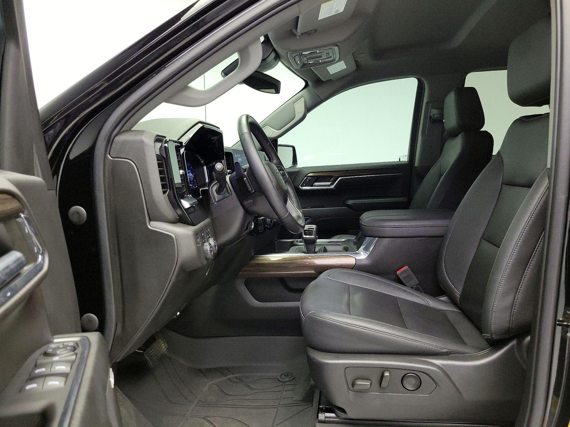 Thumbnail: 2023 Chevrolet Silverado 1500 - 11