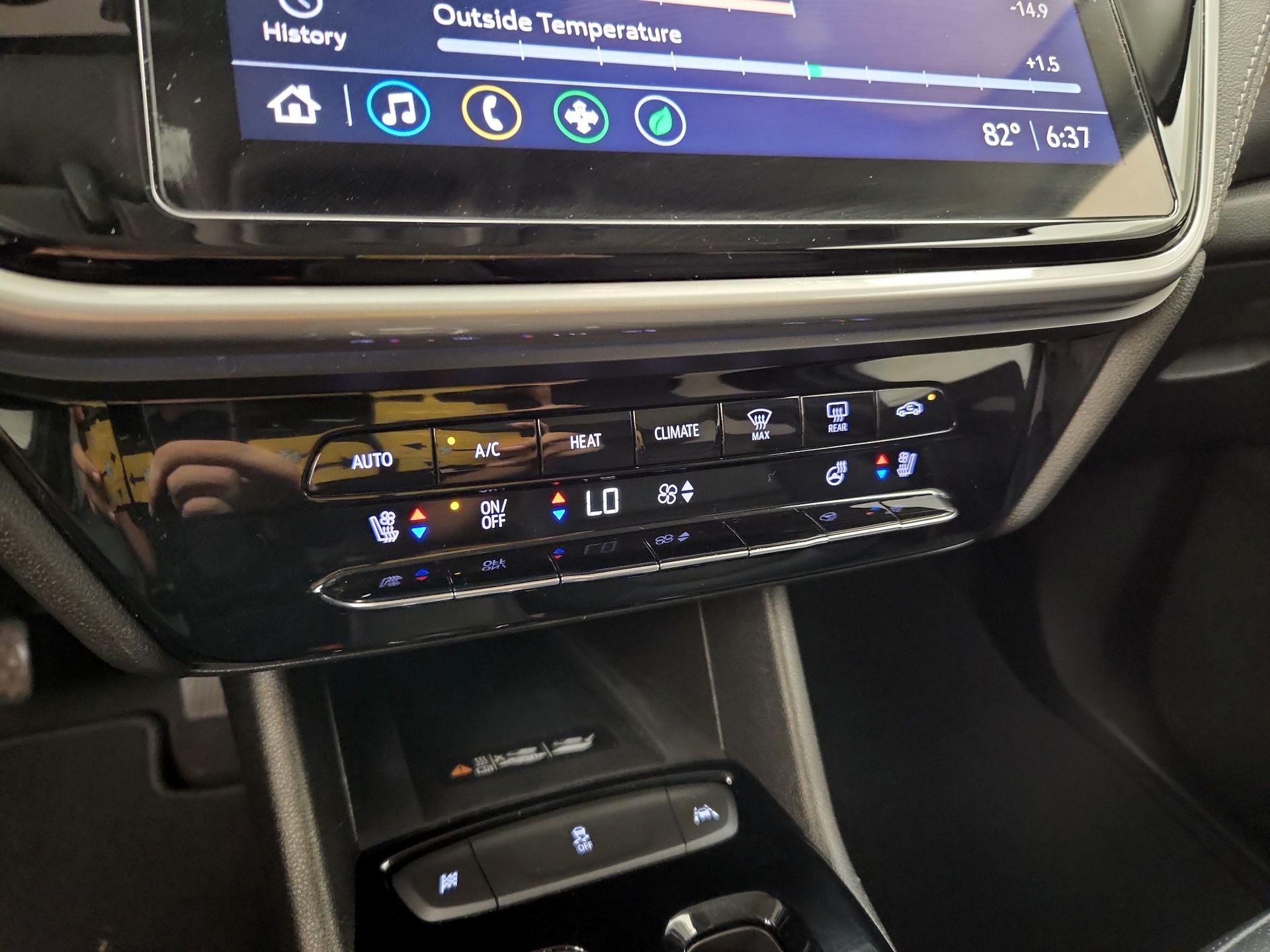 Thumbnail: 2022 Chevrolet Bolt EUV - 16