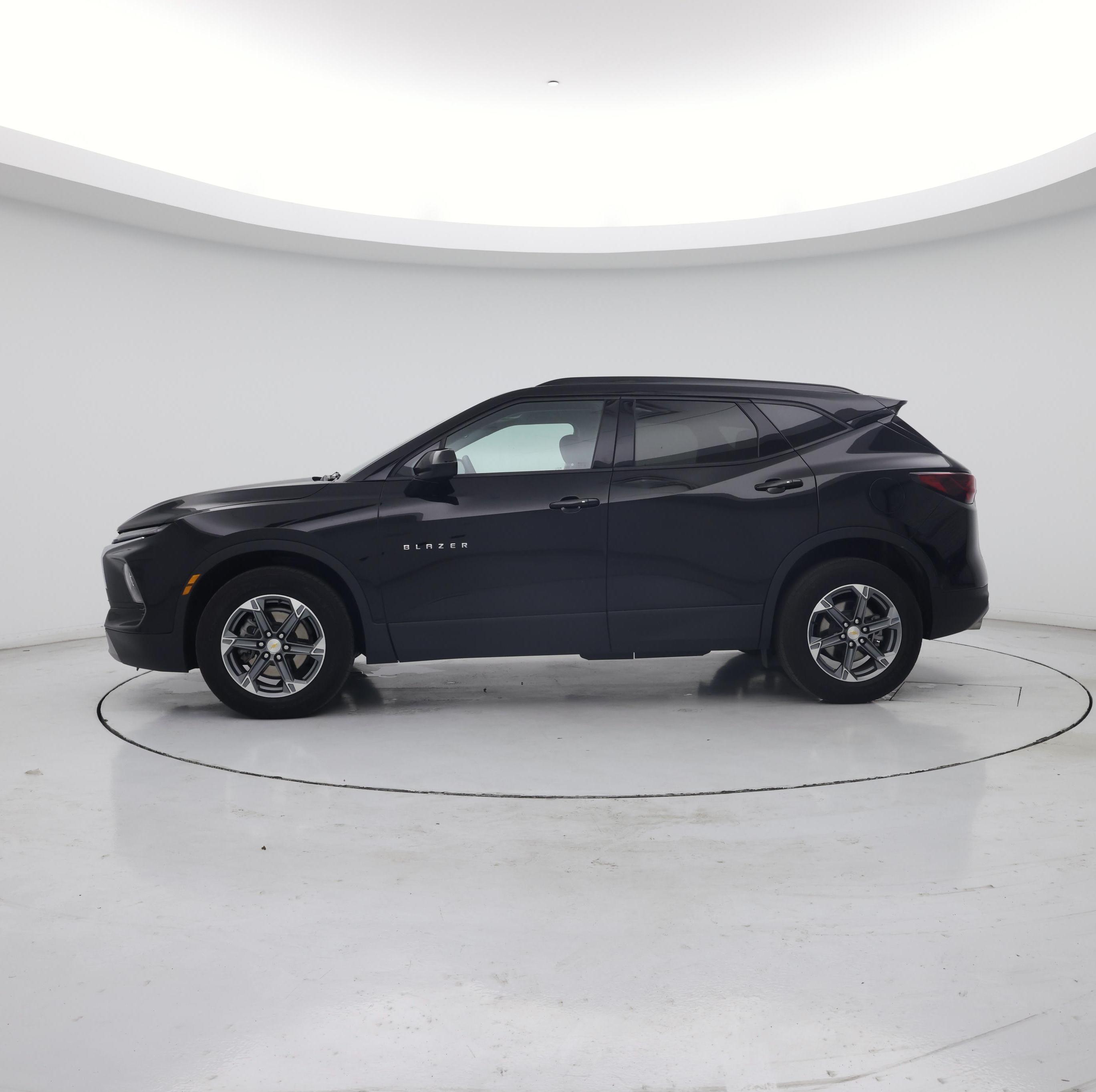Thumbnail: 2024 Chevrolet Blazer - 3
