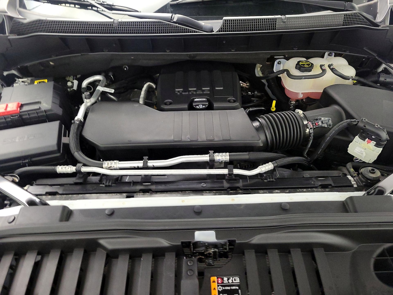 2024 Chevrolet Silverado 1500 LT - Photo 18