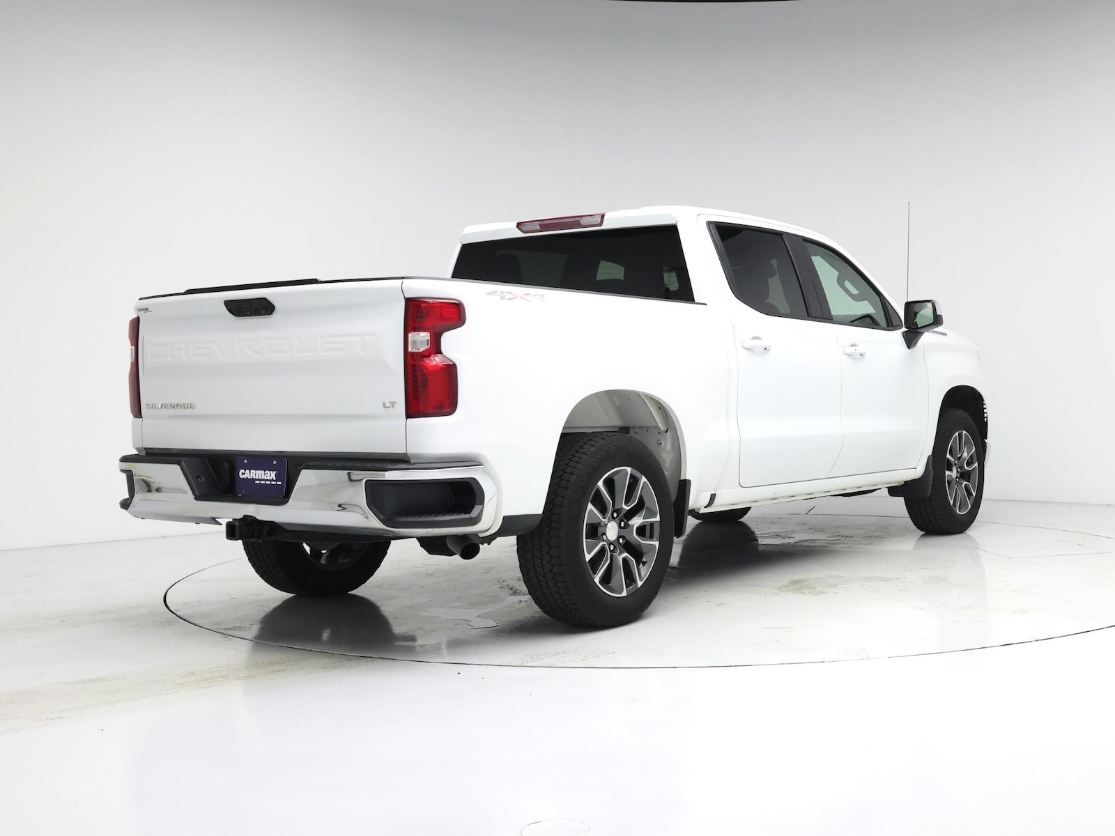 2024 Chevrolet Silverado 1500 LT - Photo 9