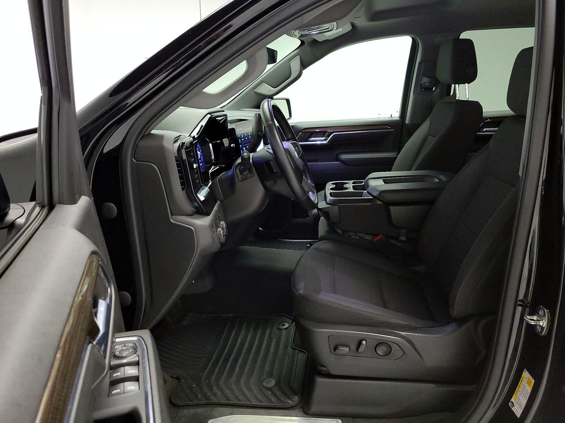 Thumbnail: 2023 Chevrolet Silverado 1500 - 11
