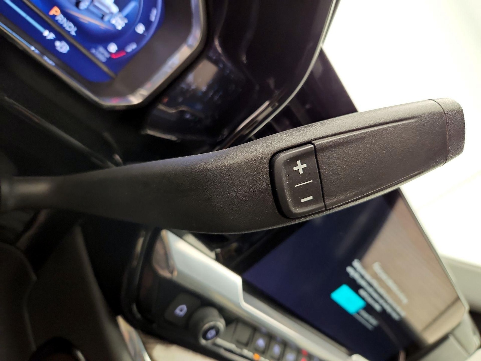 2023 Chevrolet Silverado 1500 LT - Photo 18