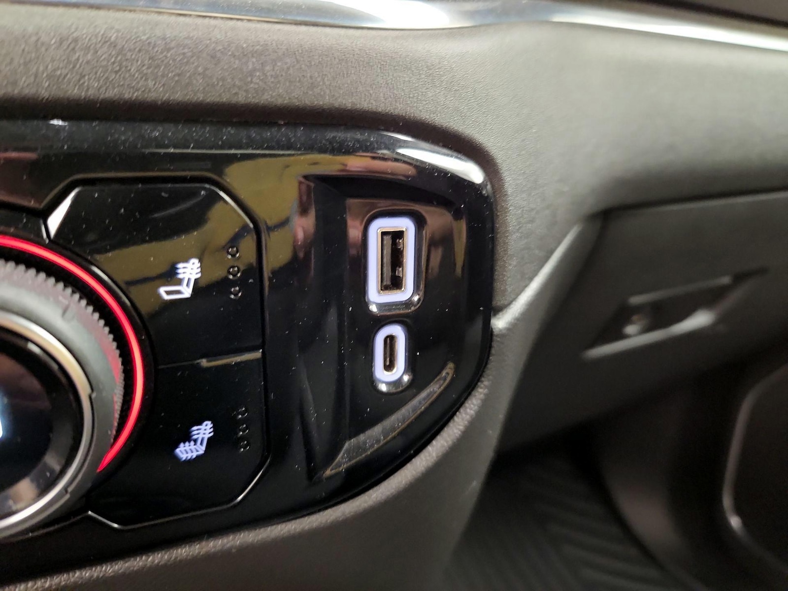 2023 Chevrolet Silverado 1500 LT - Photo 19