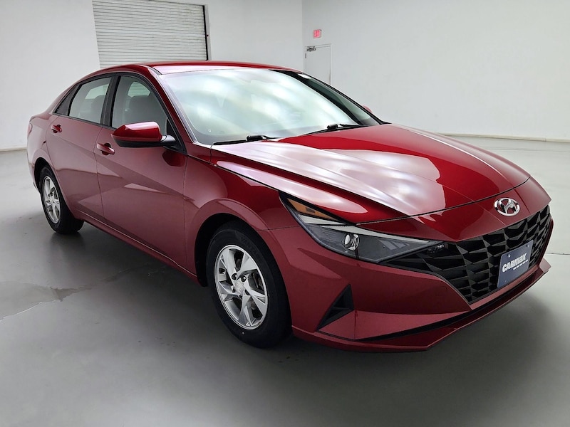 2022 Hyundai Elantra SE